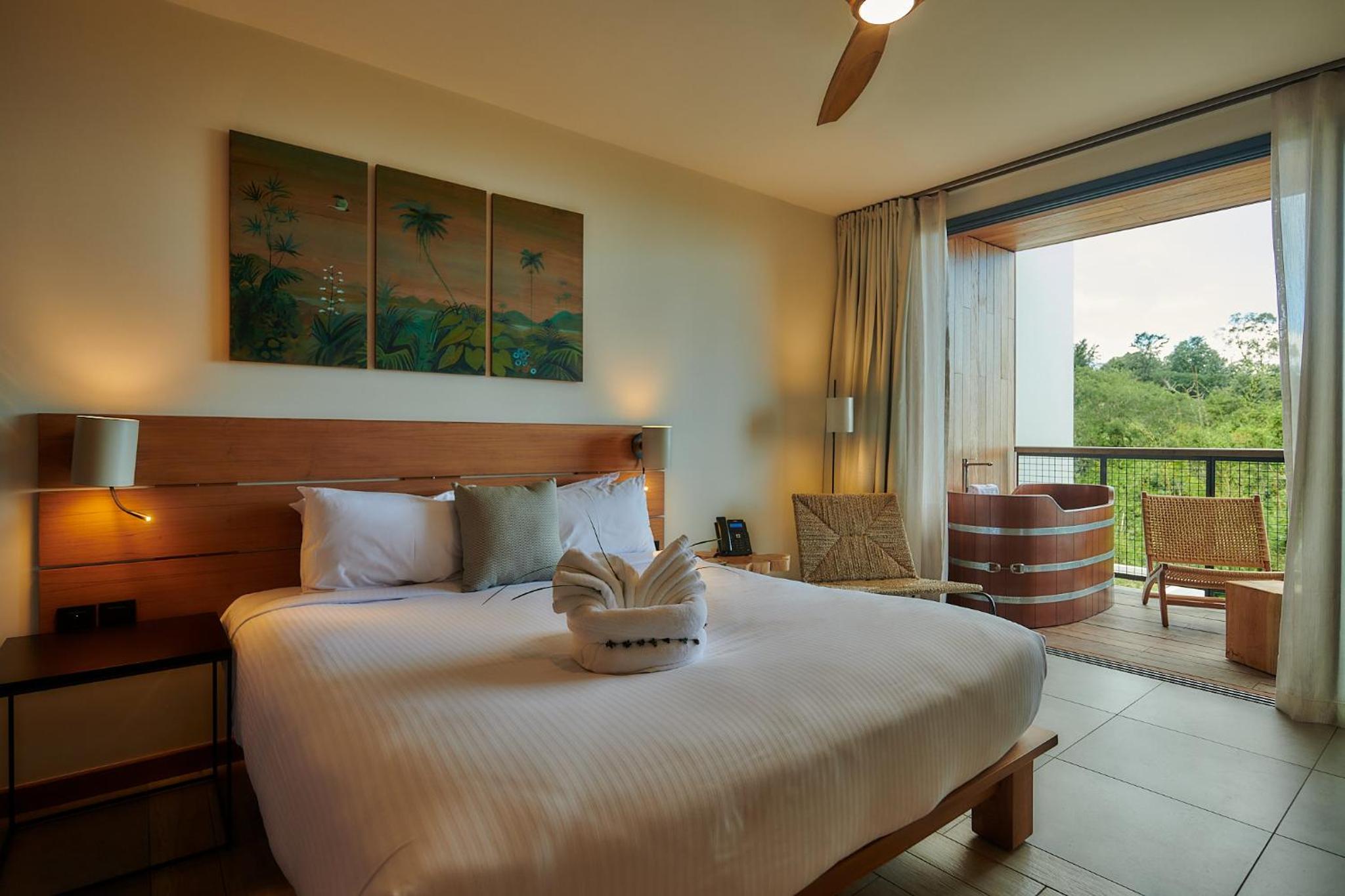 Double Room with Spa Bath - Photo 4