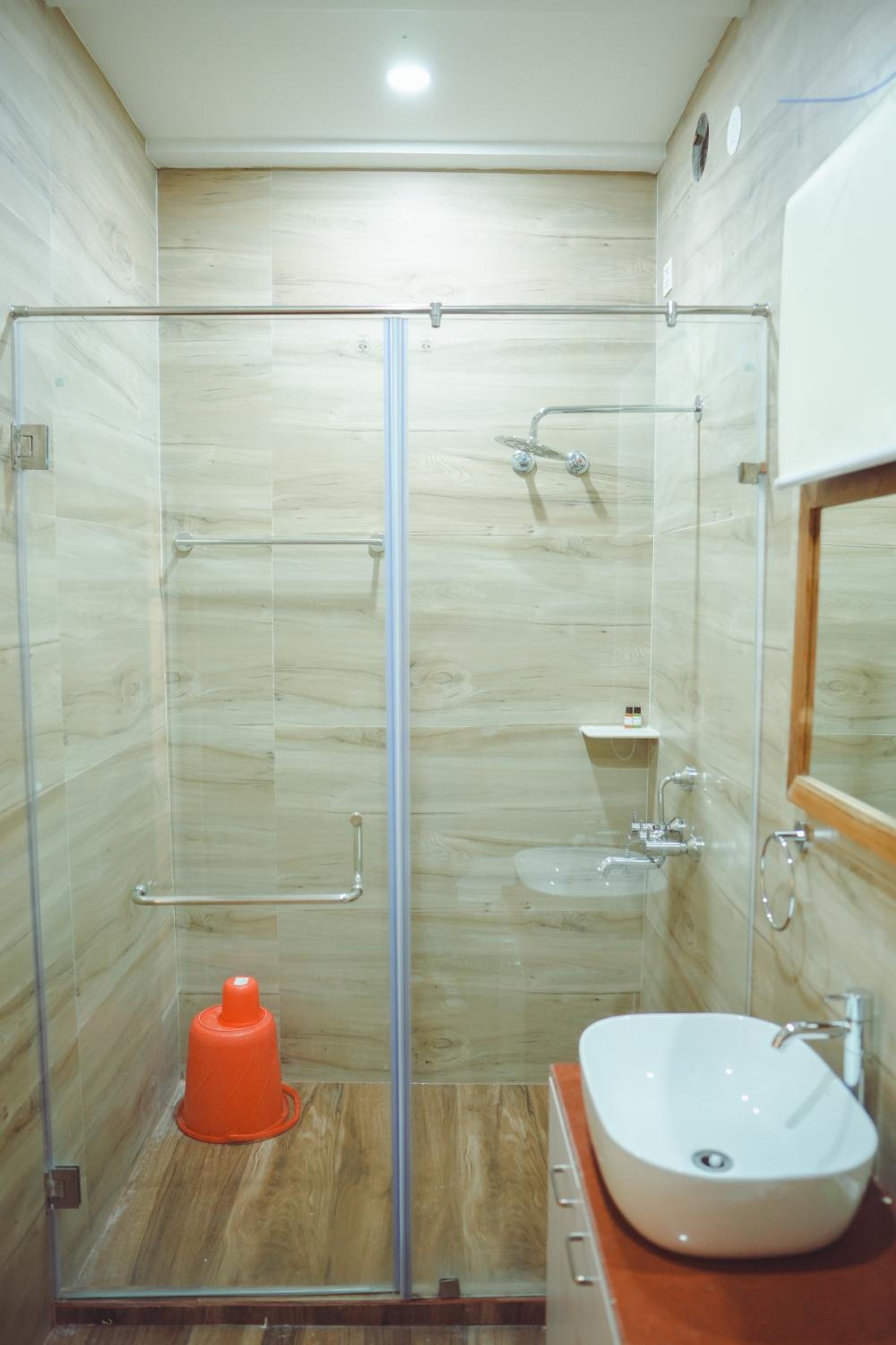 One-Bedroom Cottage  (10% off on Food & Beverage services & 10% off on Two-way Railway Station Transfer) - Photo 8
