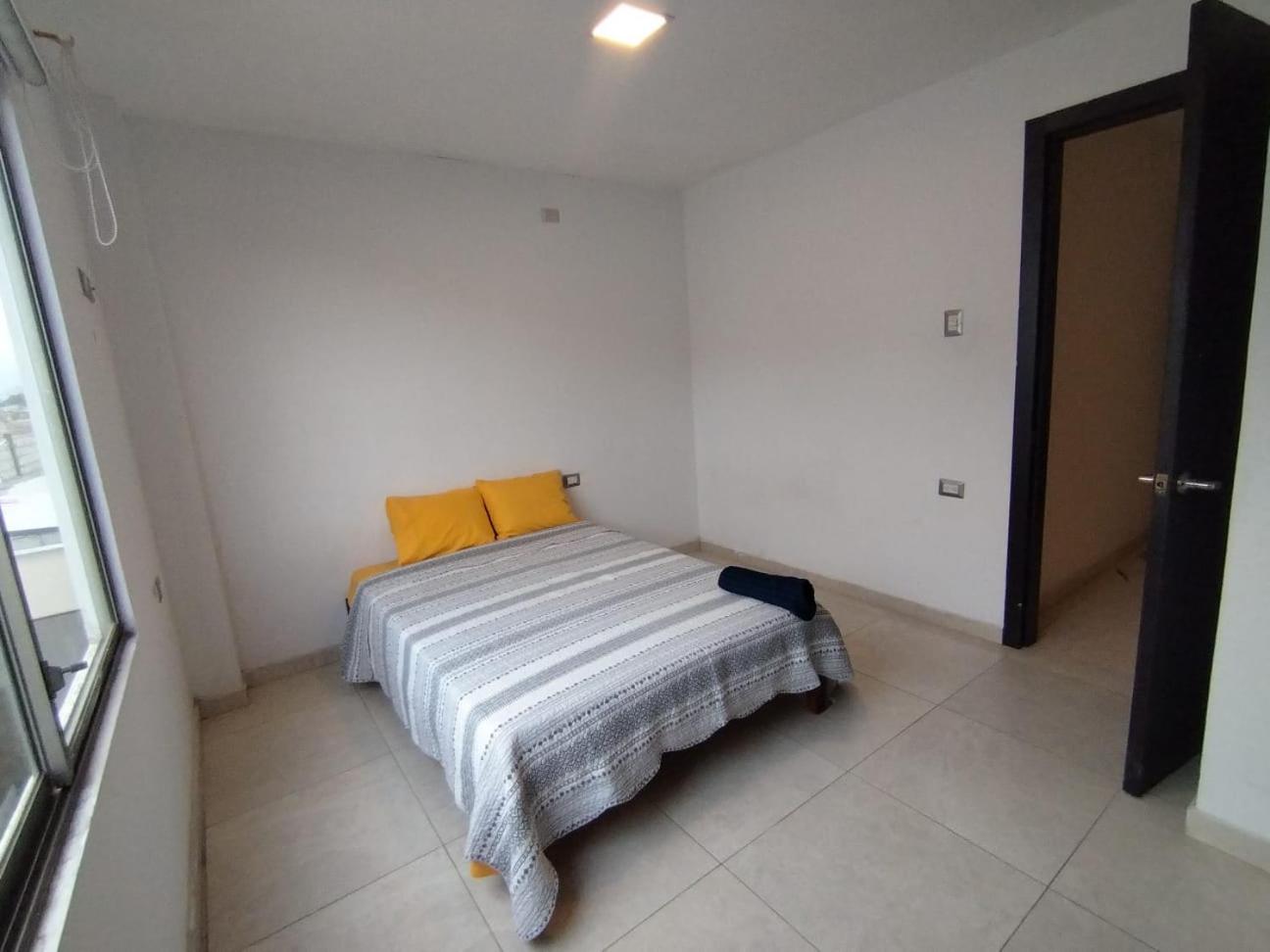 One-Bedroom House photo 2