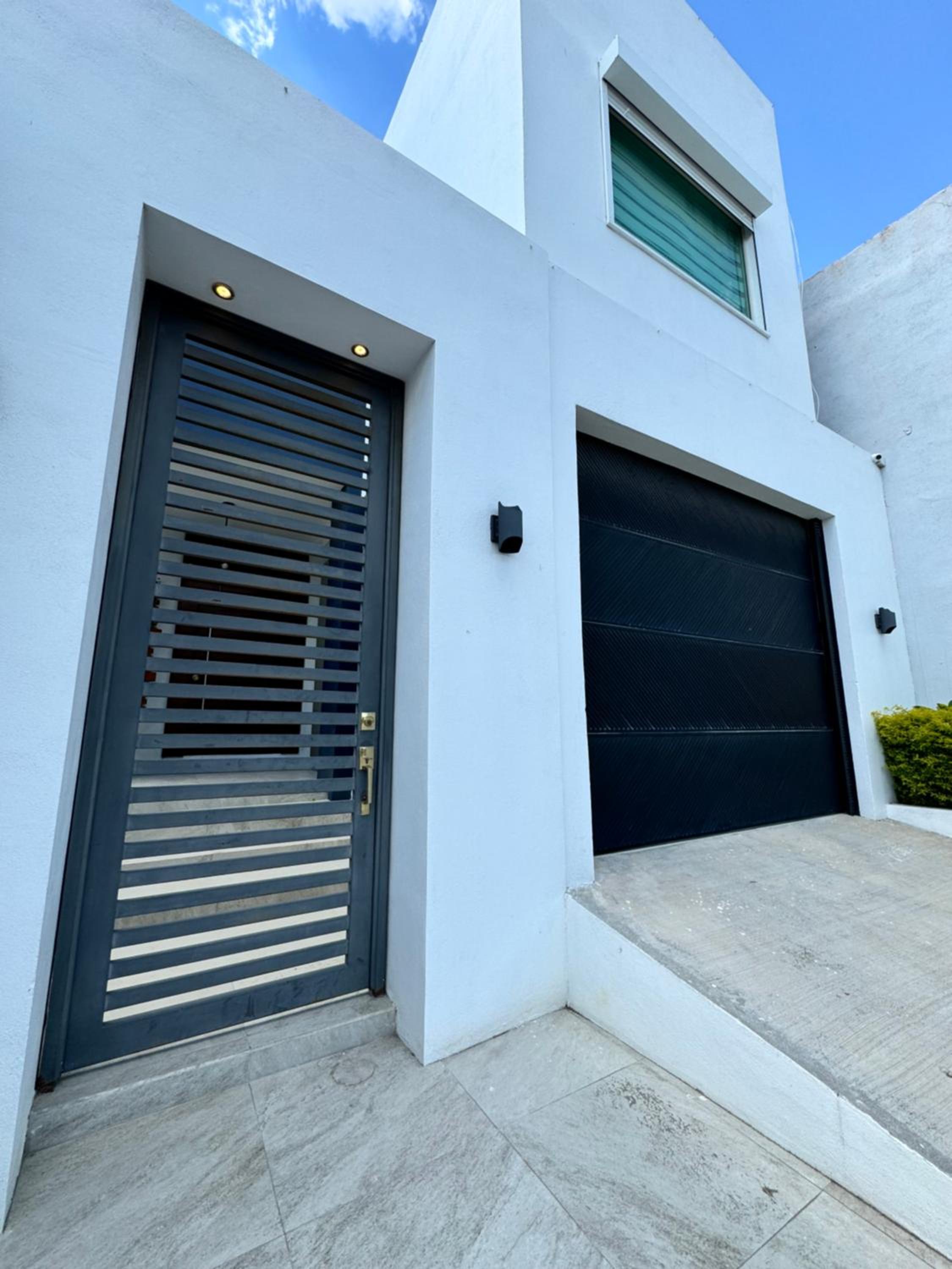 Three-Bedroom House photo 1