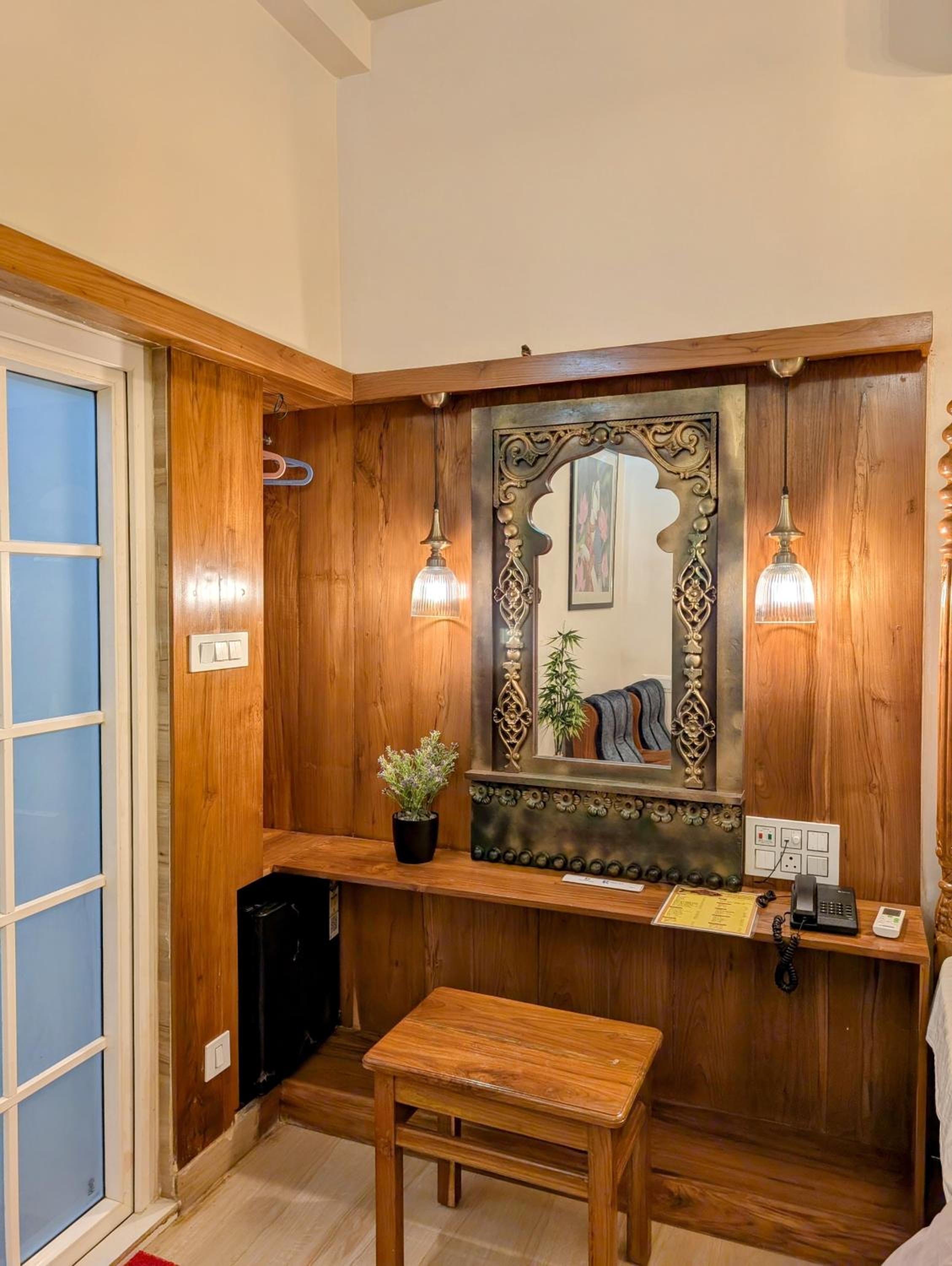 One-Bedroom Cottage  (10% off on Food & Beverage services & 10% off on Two-way Railway Station Transfer) - Photo 10
