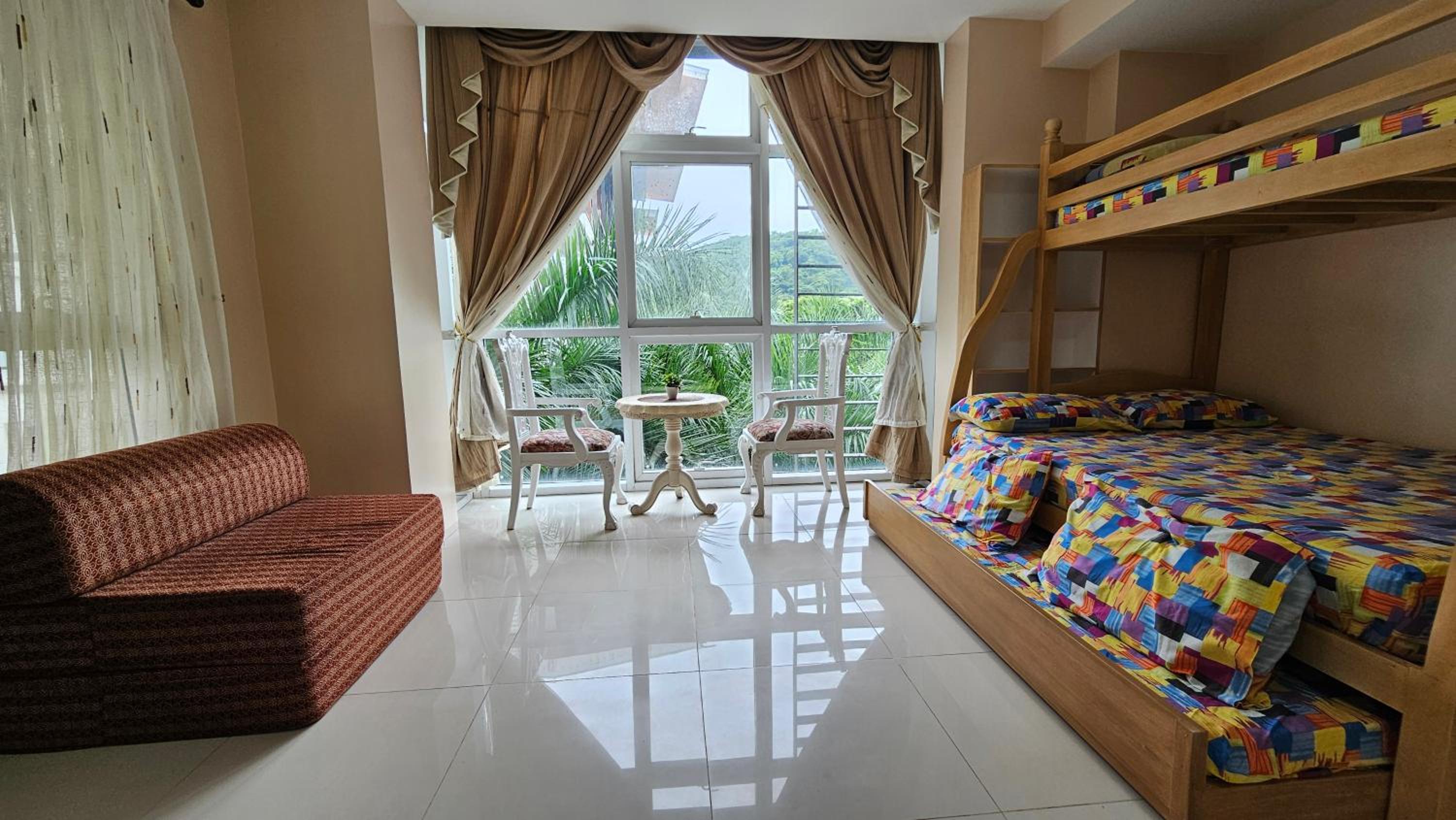 Studio Apartment - Photo 10