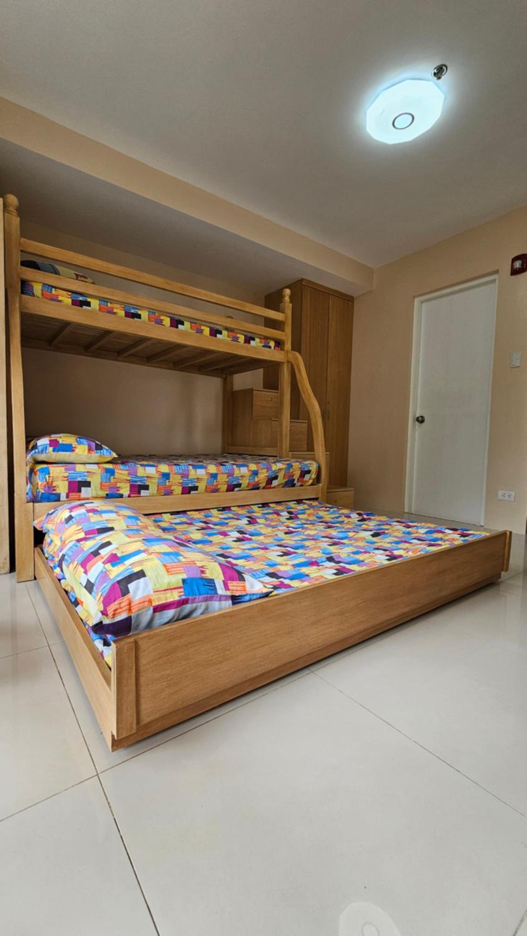 Studio Apartment - Photo 11