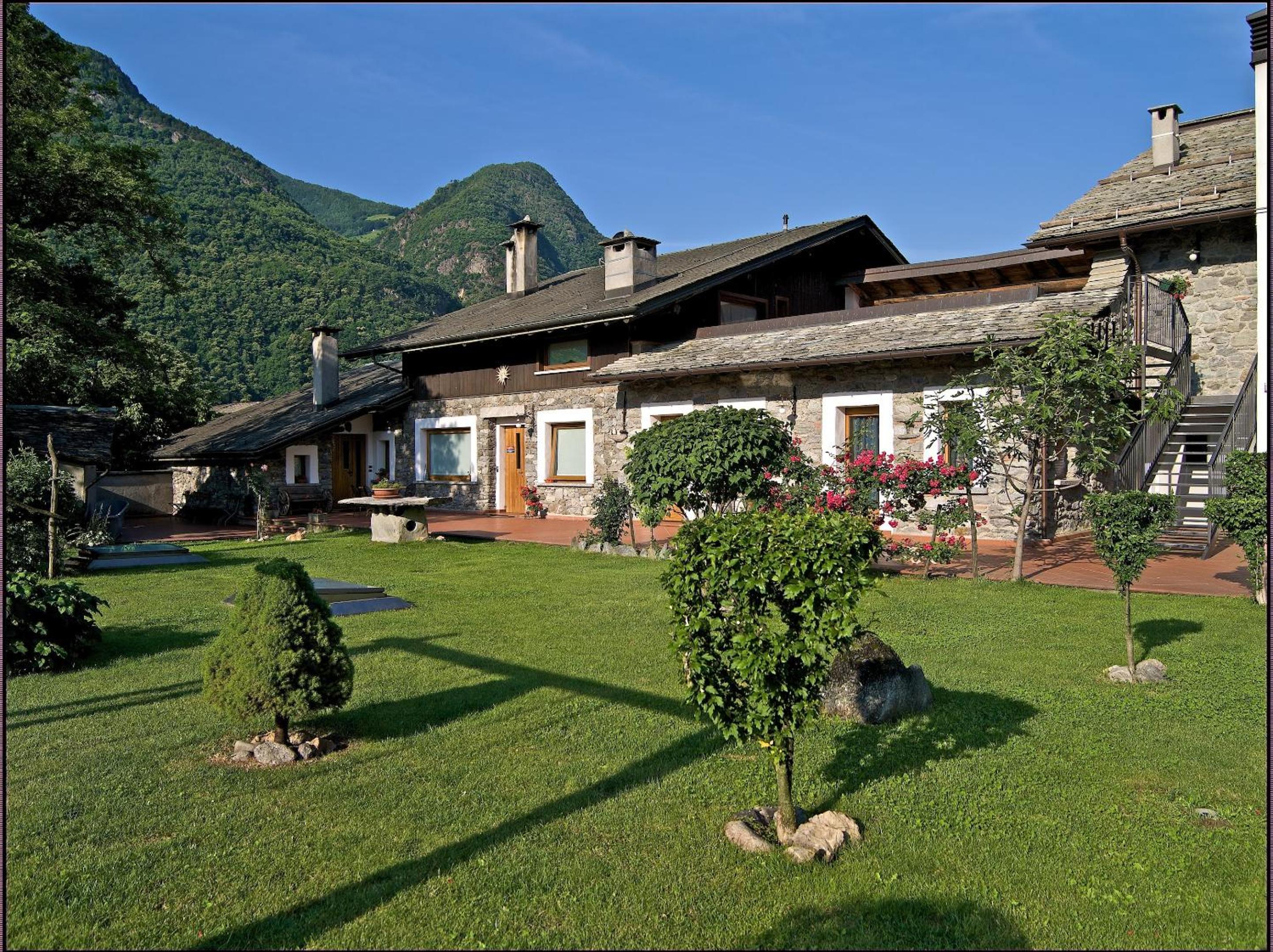 Quadruple Room with Garden View photo 2
