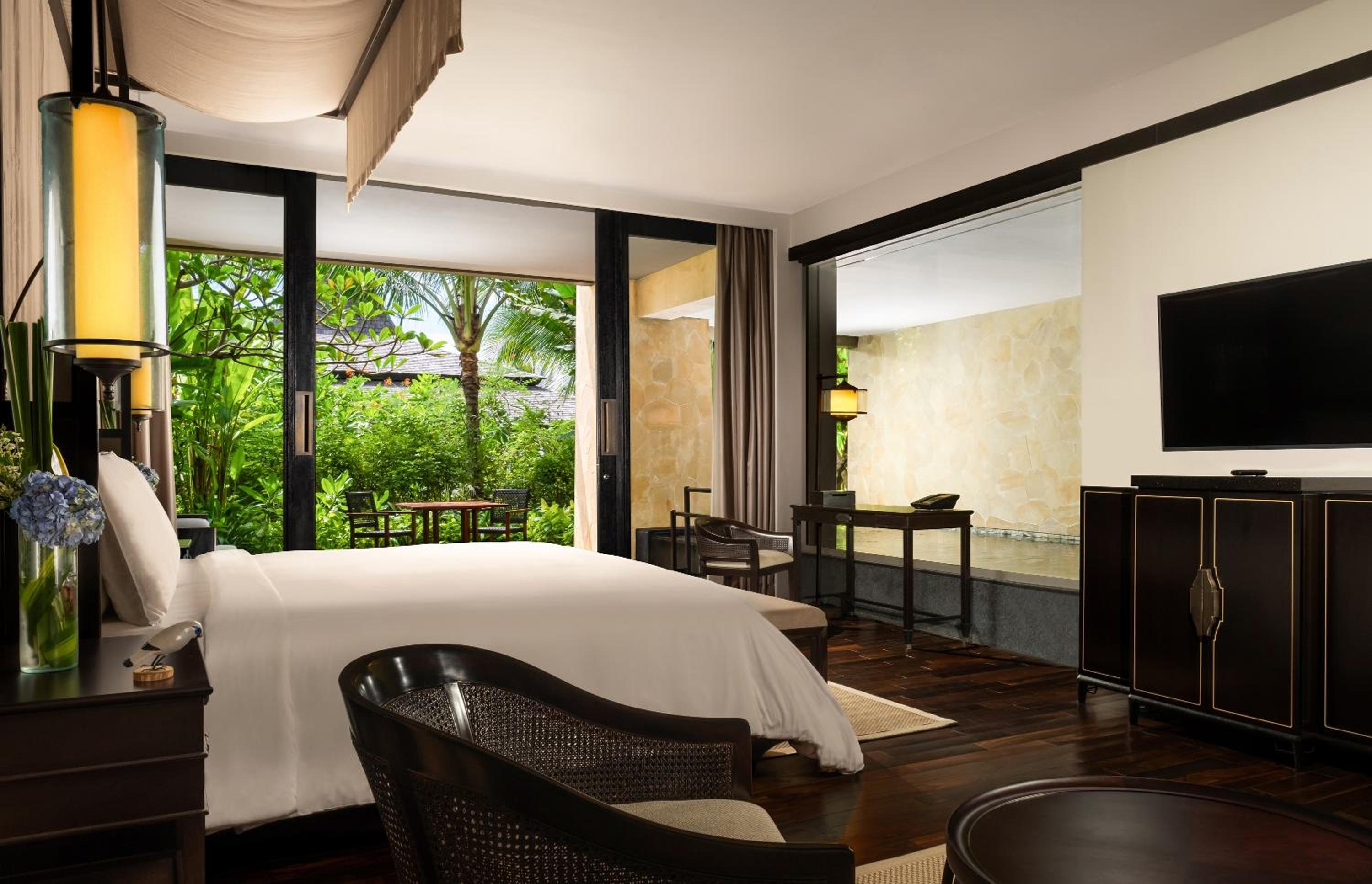 Oceanfront Private Pool Junior Suite - Photo 4