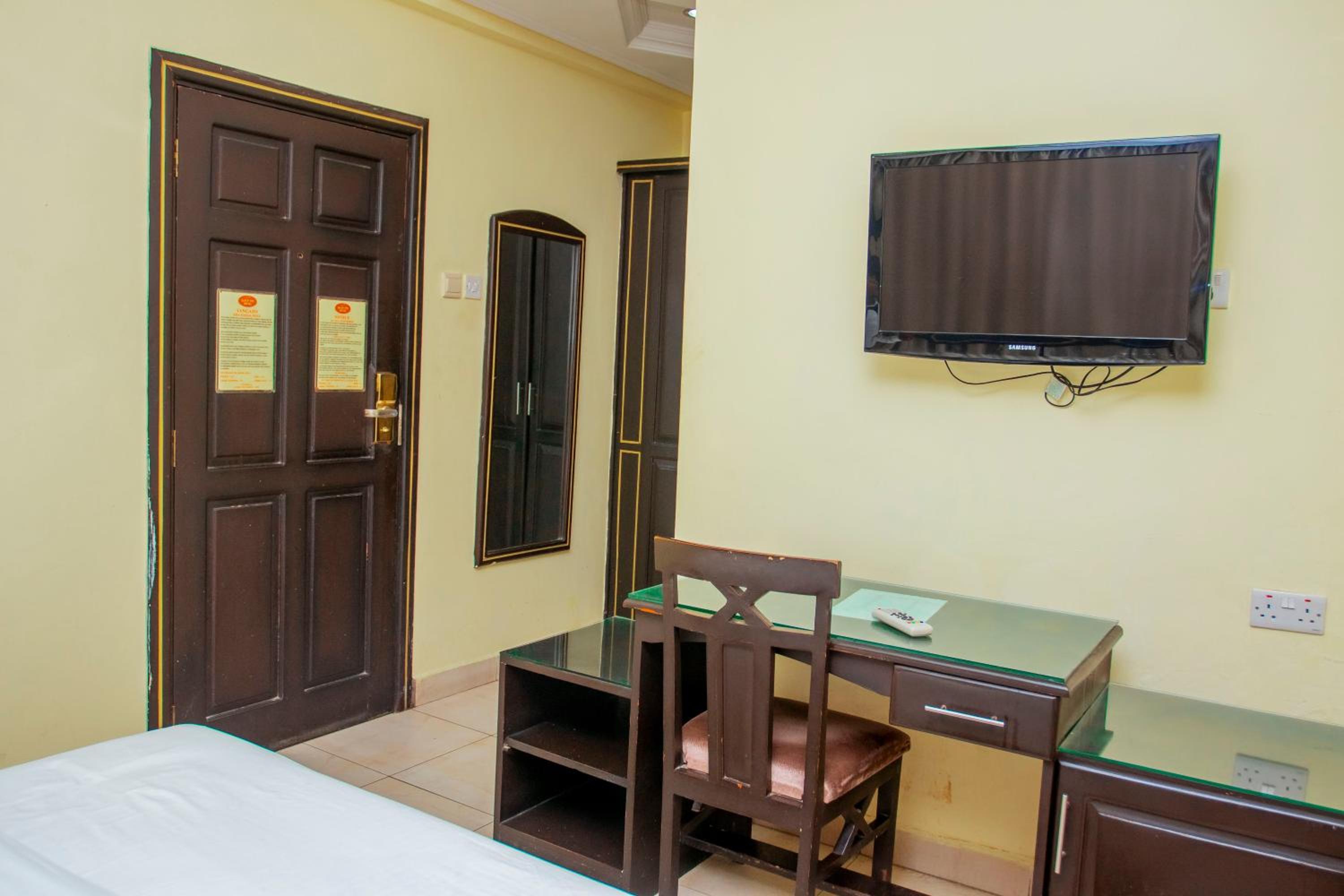 Standard Single Room