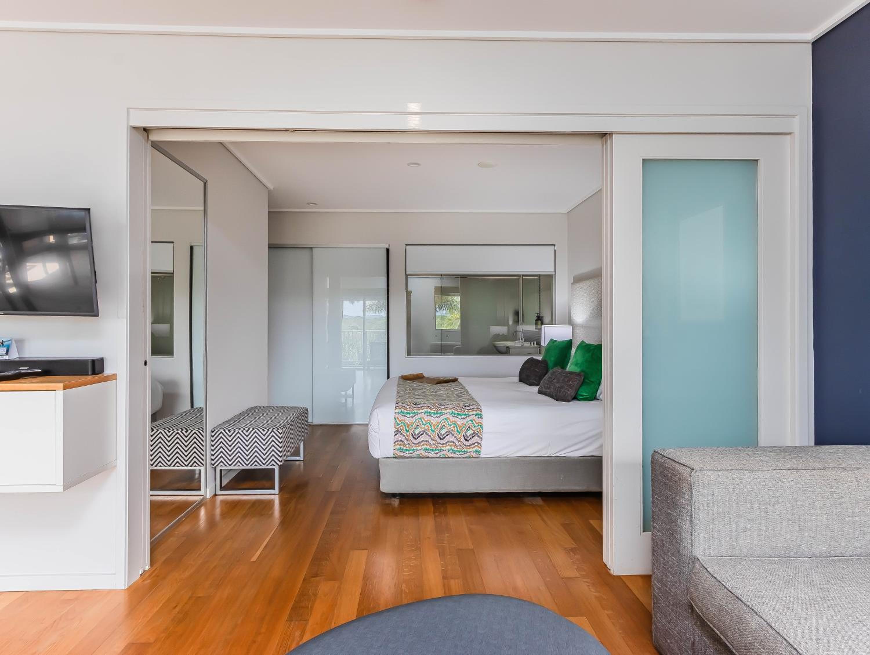 Two Bedroom Dual-Key Spa Suite