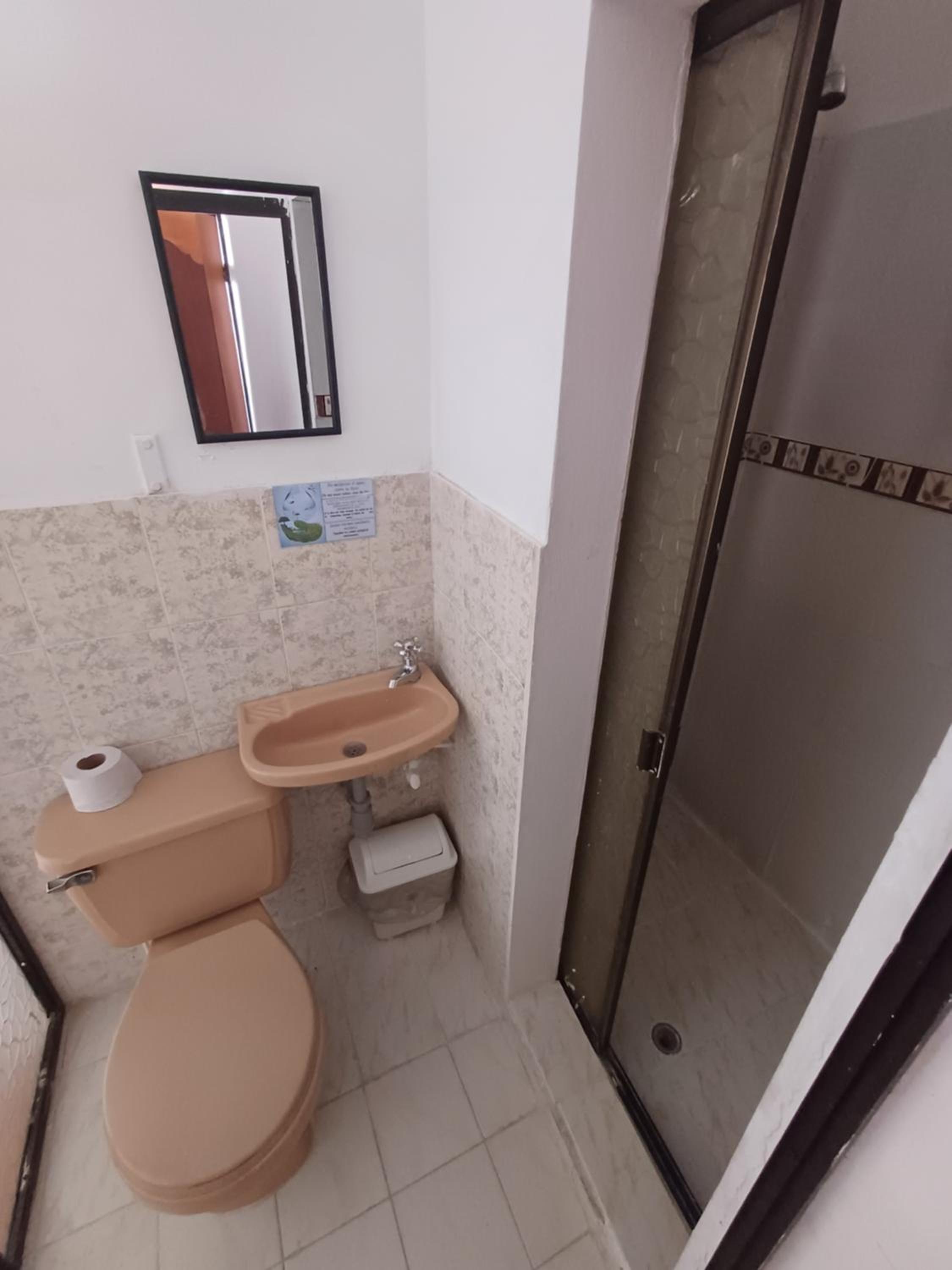 Single Room photo 3