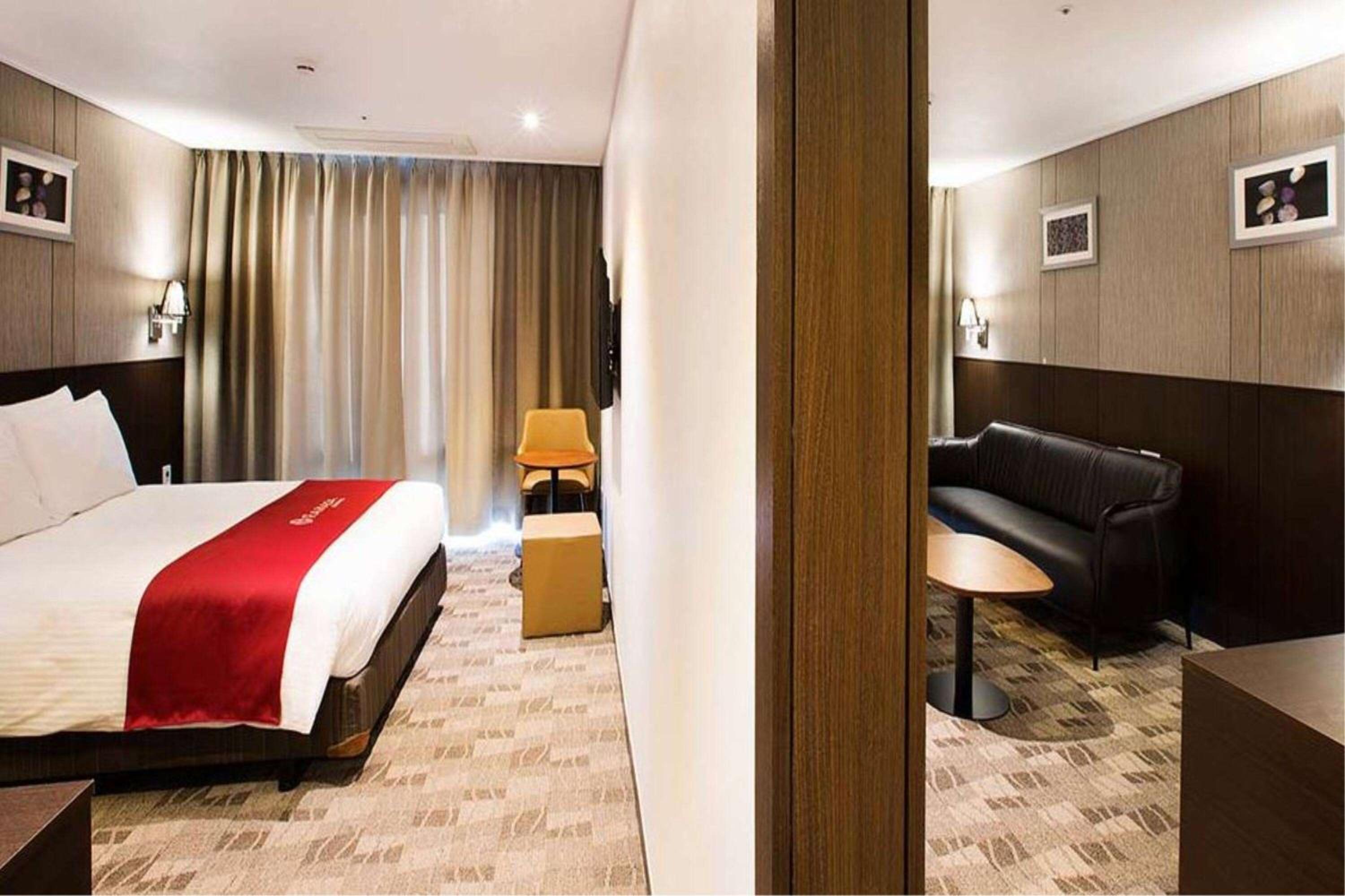Double Suite - Non-Smoking