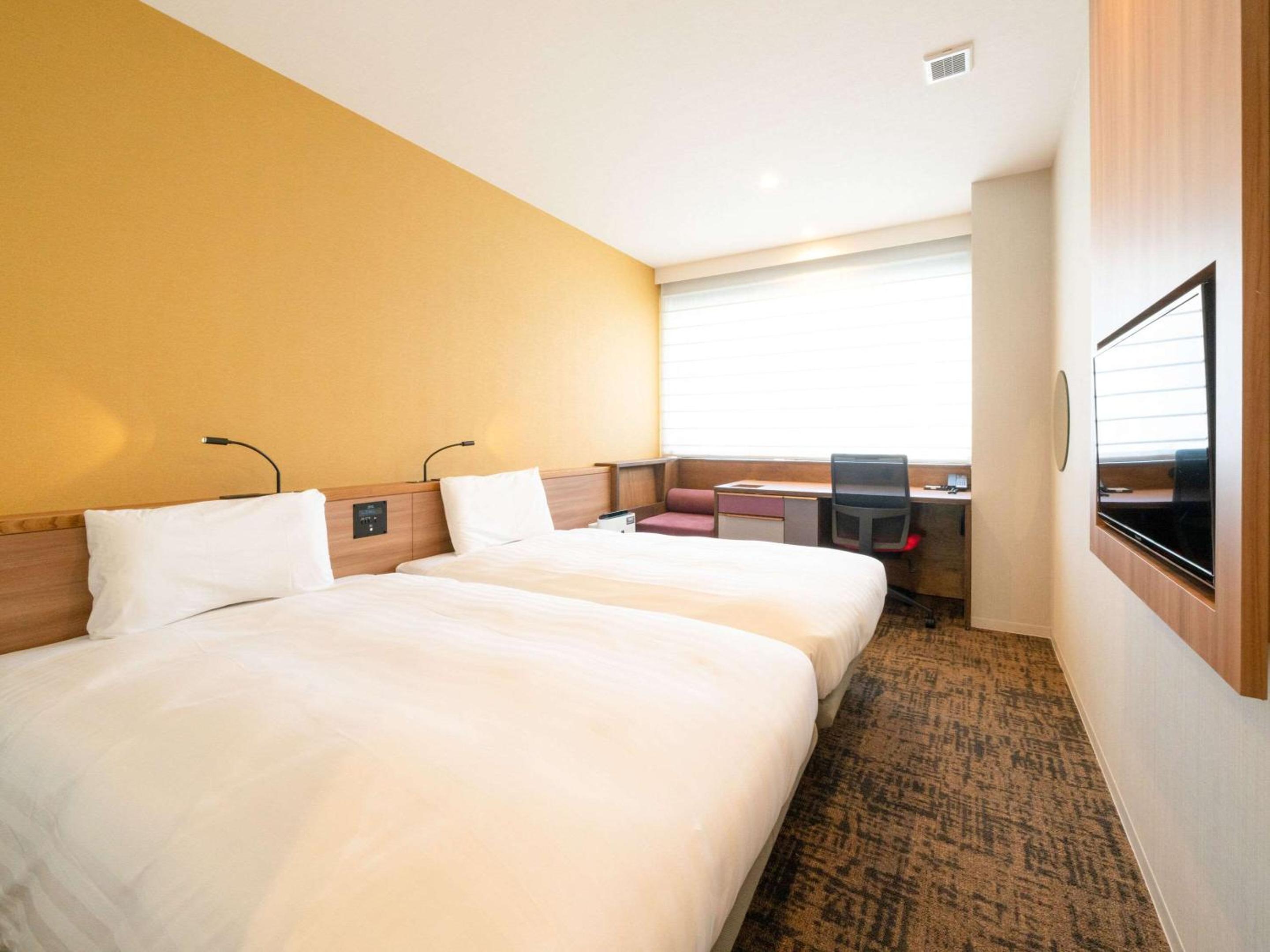Economy Twin Room 2 - Non-Smoking