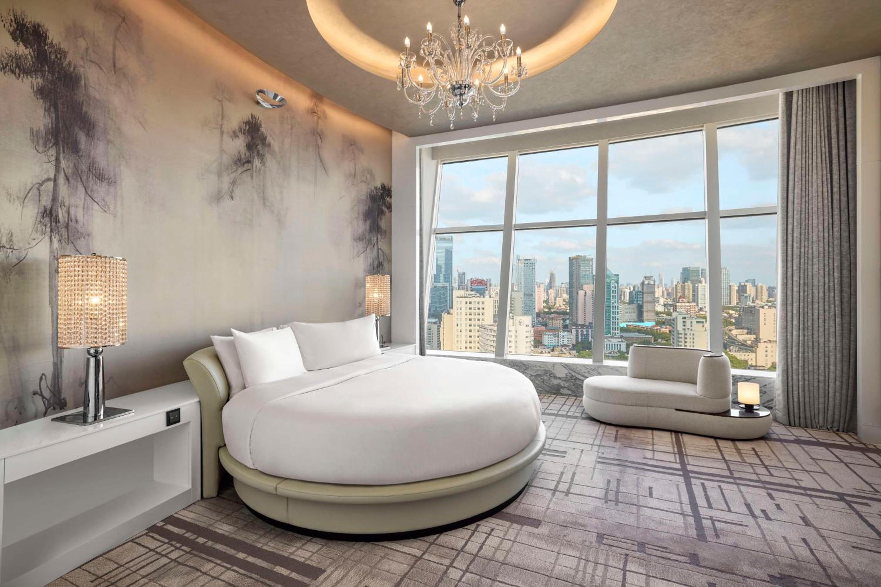 Premium King Suite