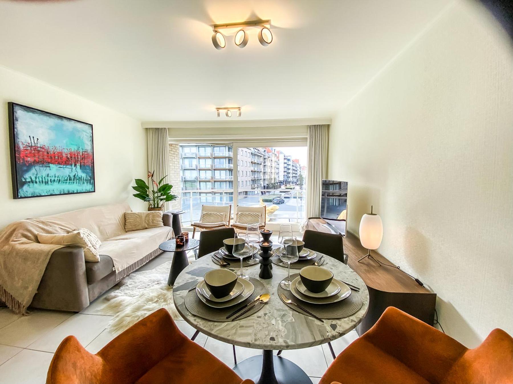 One-Bedroom Apartment with Terrace photo 1
