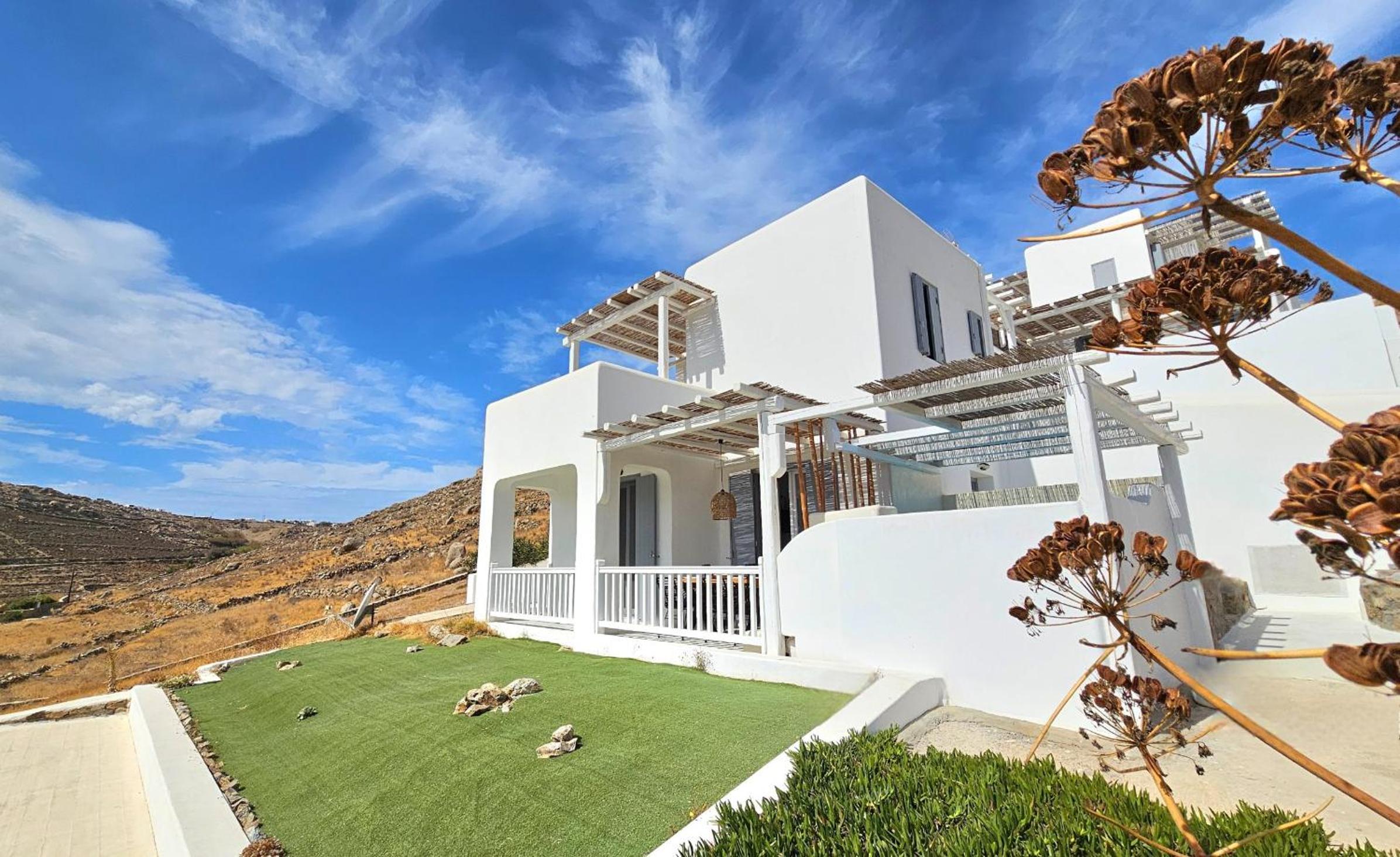 Villa with Private Pool photo 3
