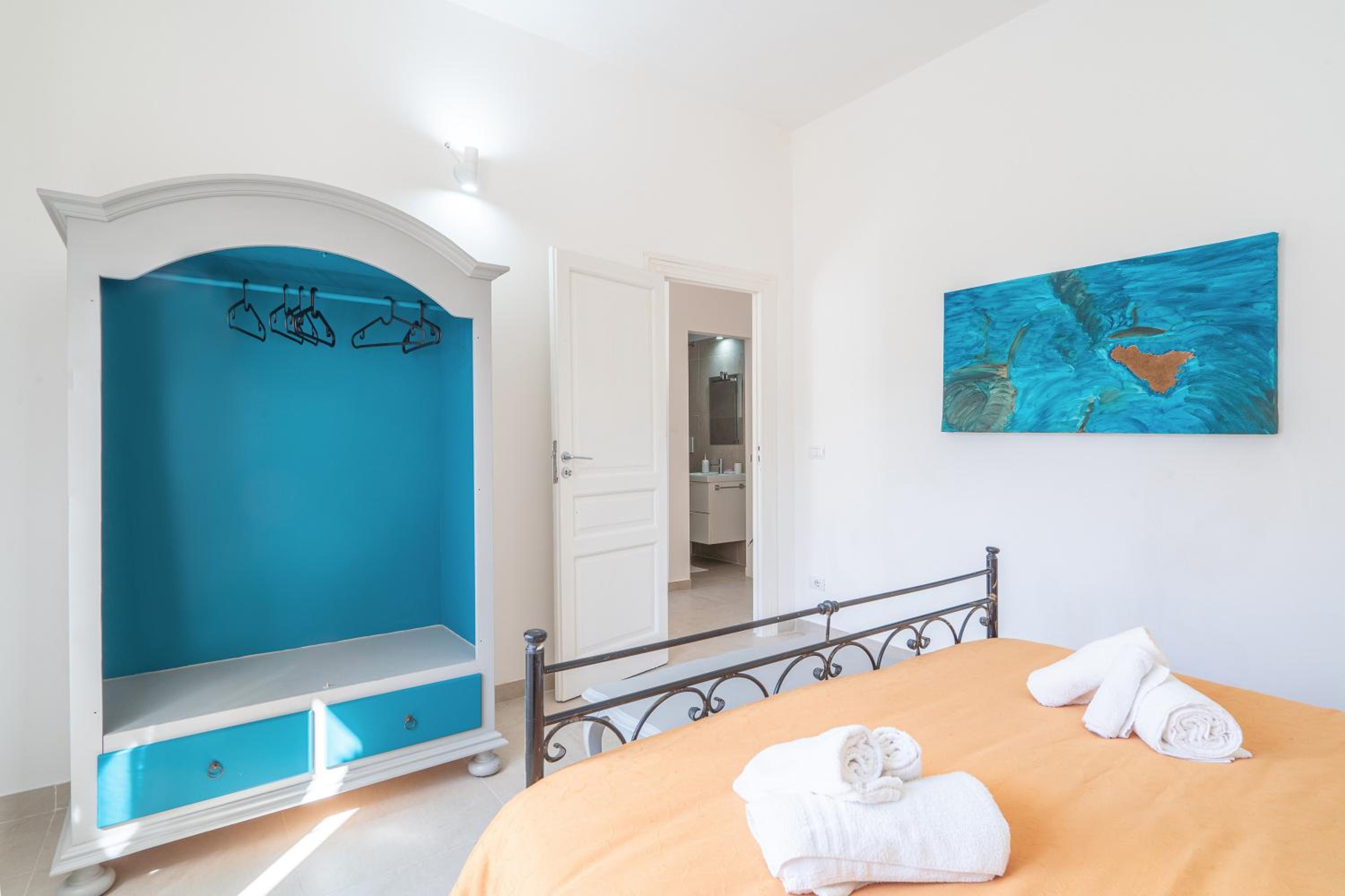 Superior One-Bedroom Apartment With Balcony