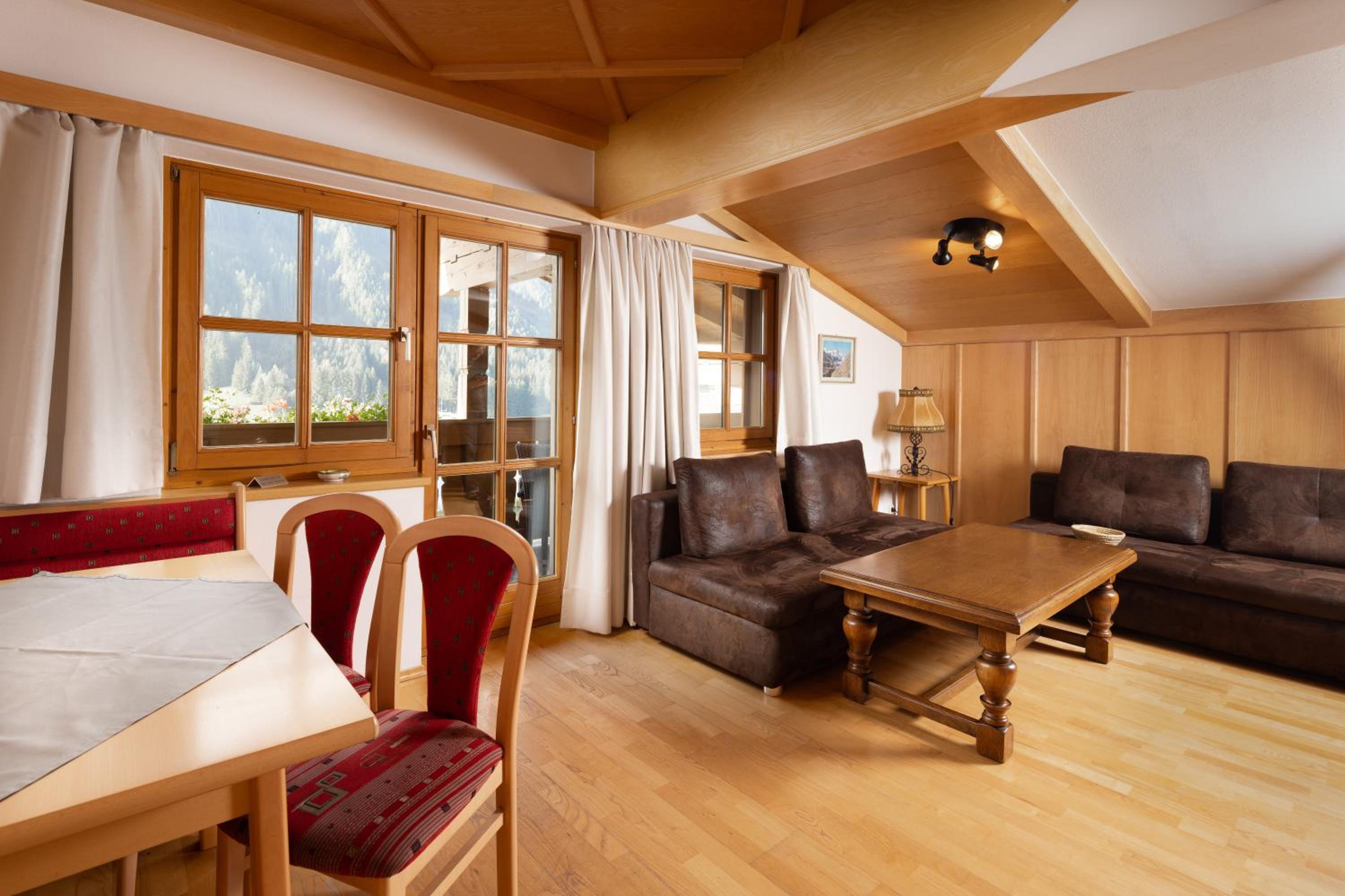 Superior One-Bedroom Apartment with Balcony photo 1