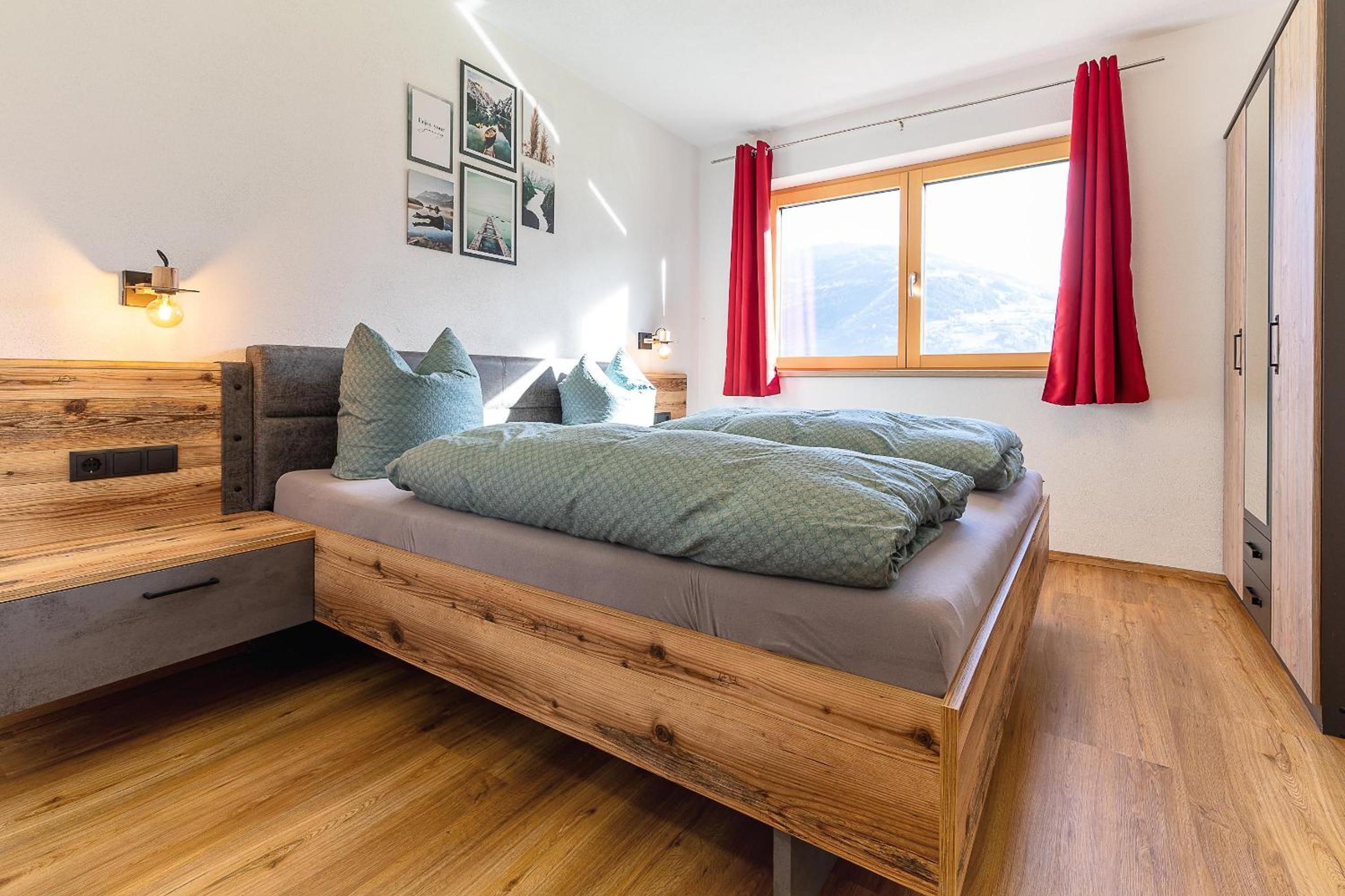 Two-Bedroom Apartment with Bath photo 1