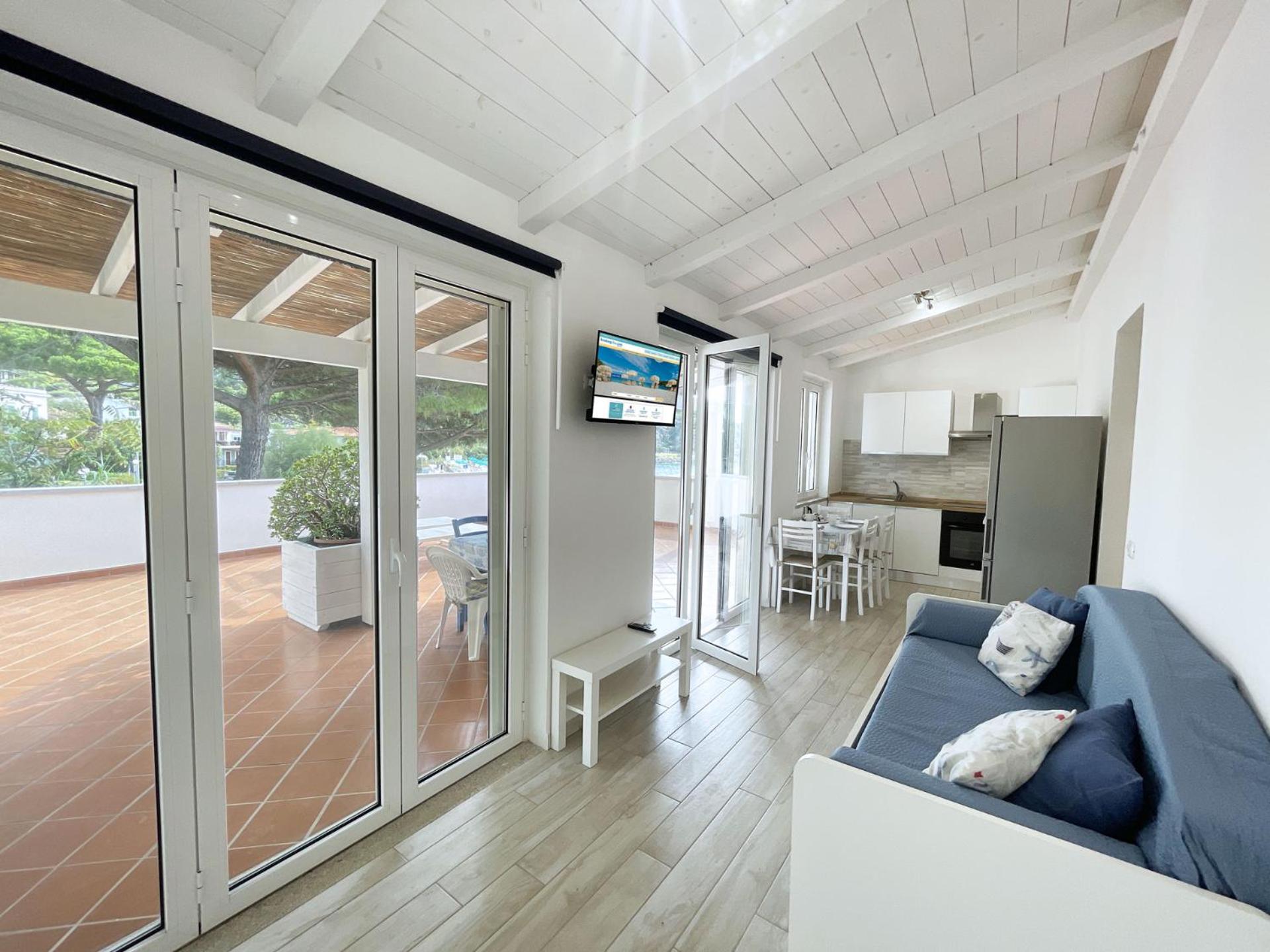 Two-Bedroom Apartment with Terrace and Sea View photo 1