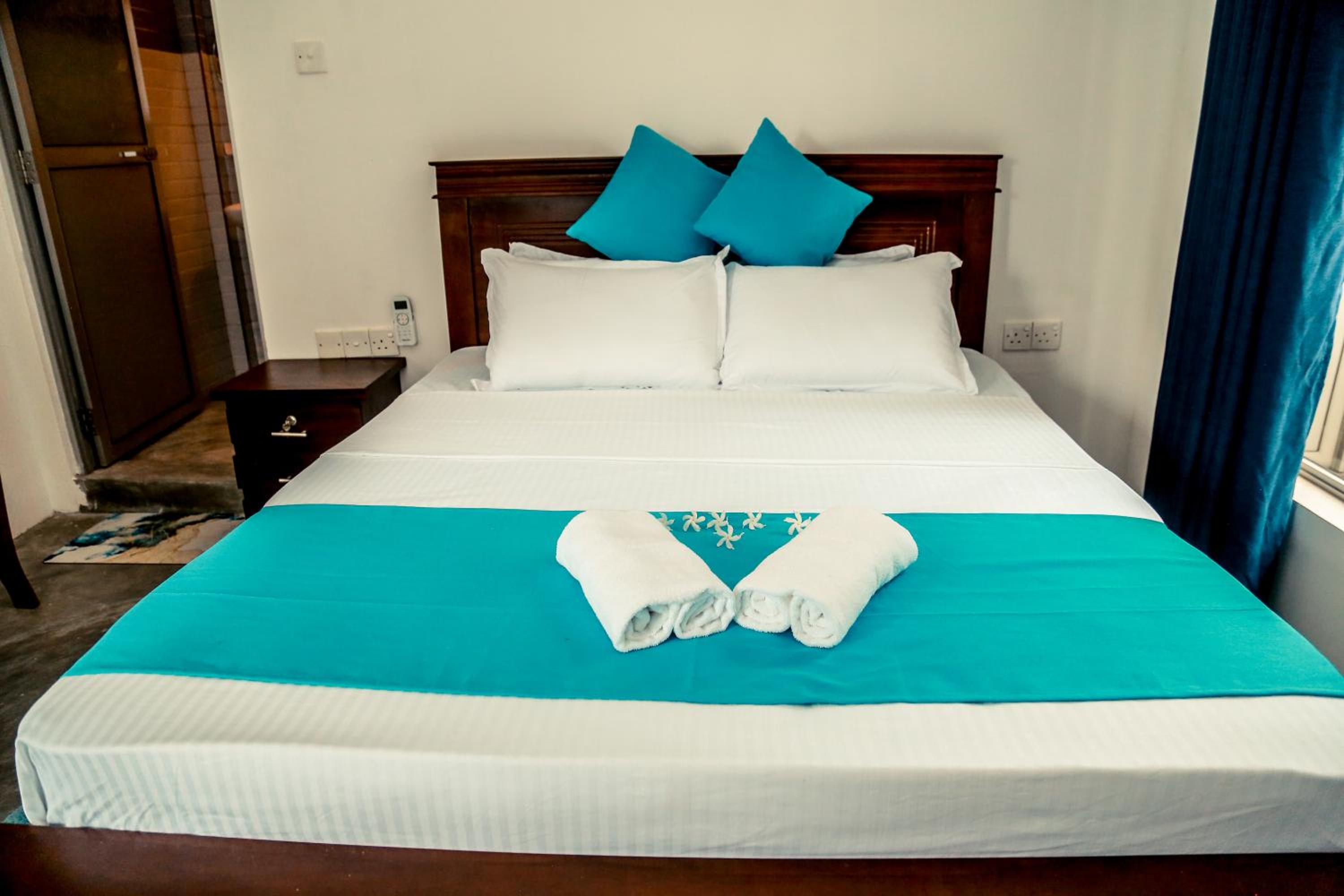 Budget Double Room photo 2