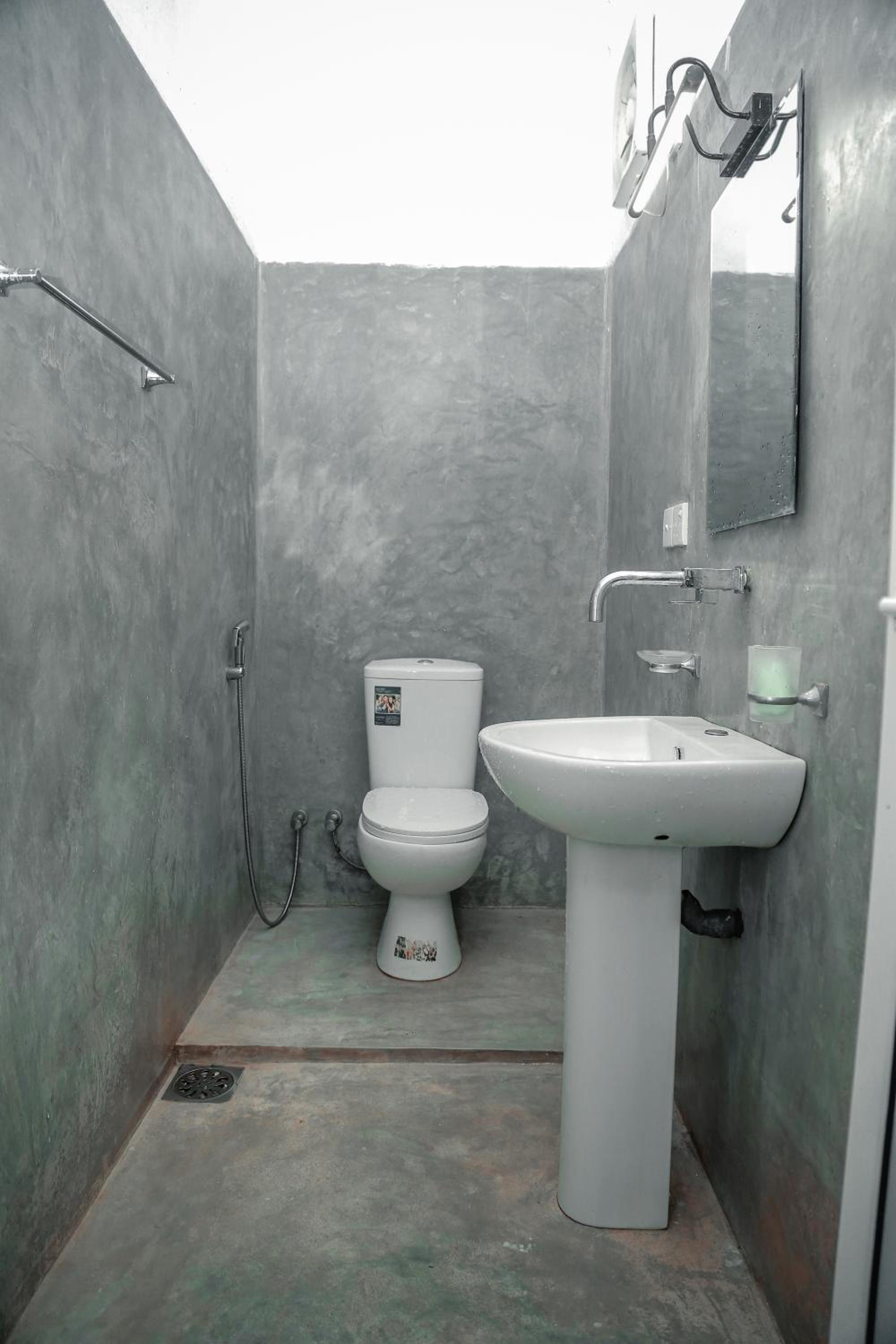Budget Double Room photo 2