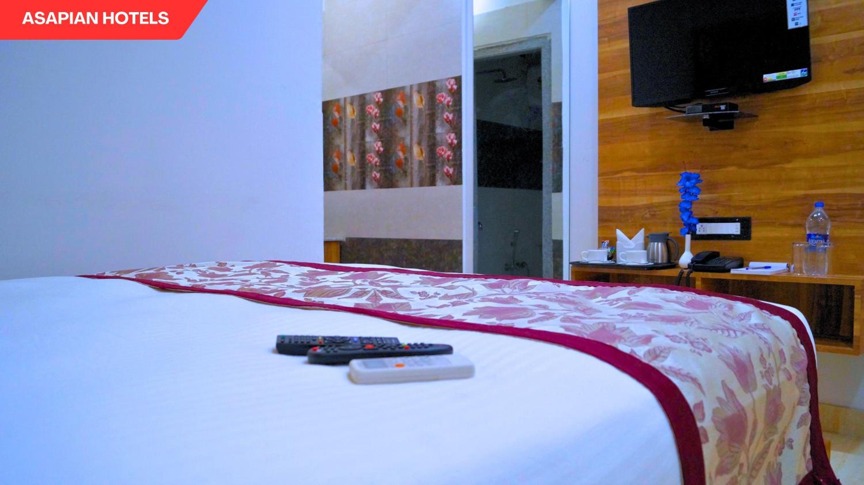 Deluxe Room - Photo 1