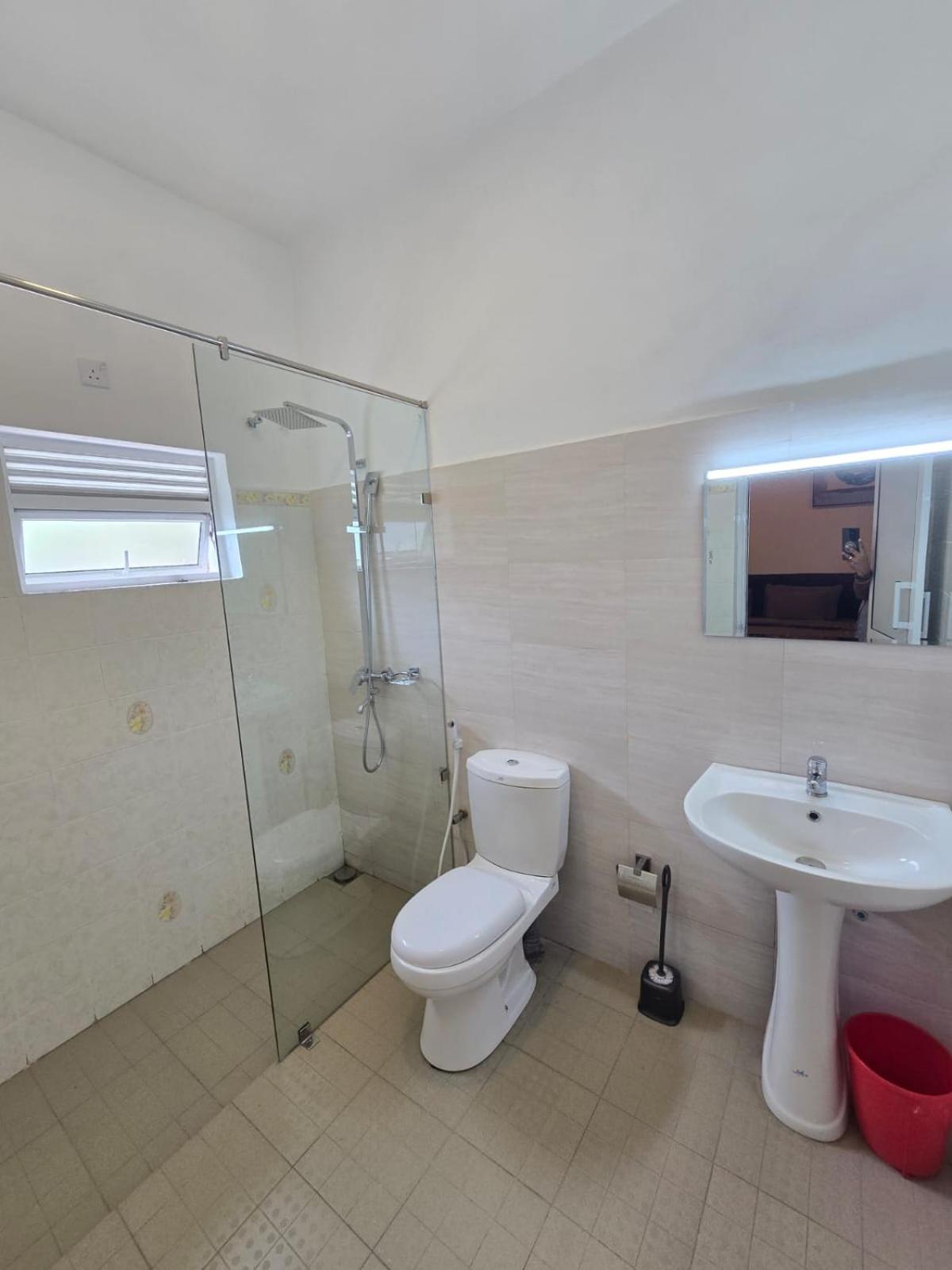 Triple Room with Private Bathroom photo 2