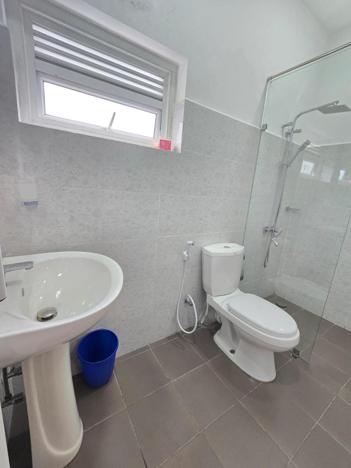 Quadruple Room with Private Bathroom photo 2