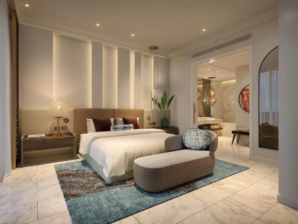 Deluxe Lagoon View King Room - Photo 1