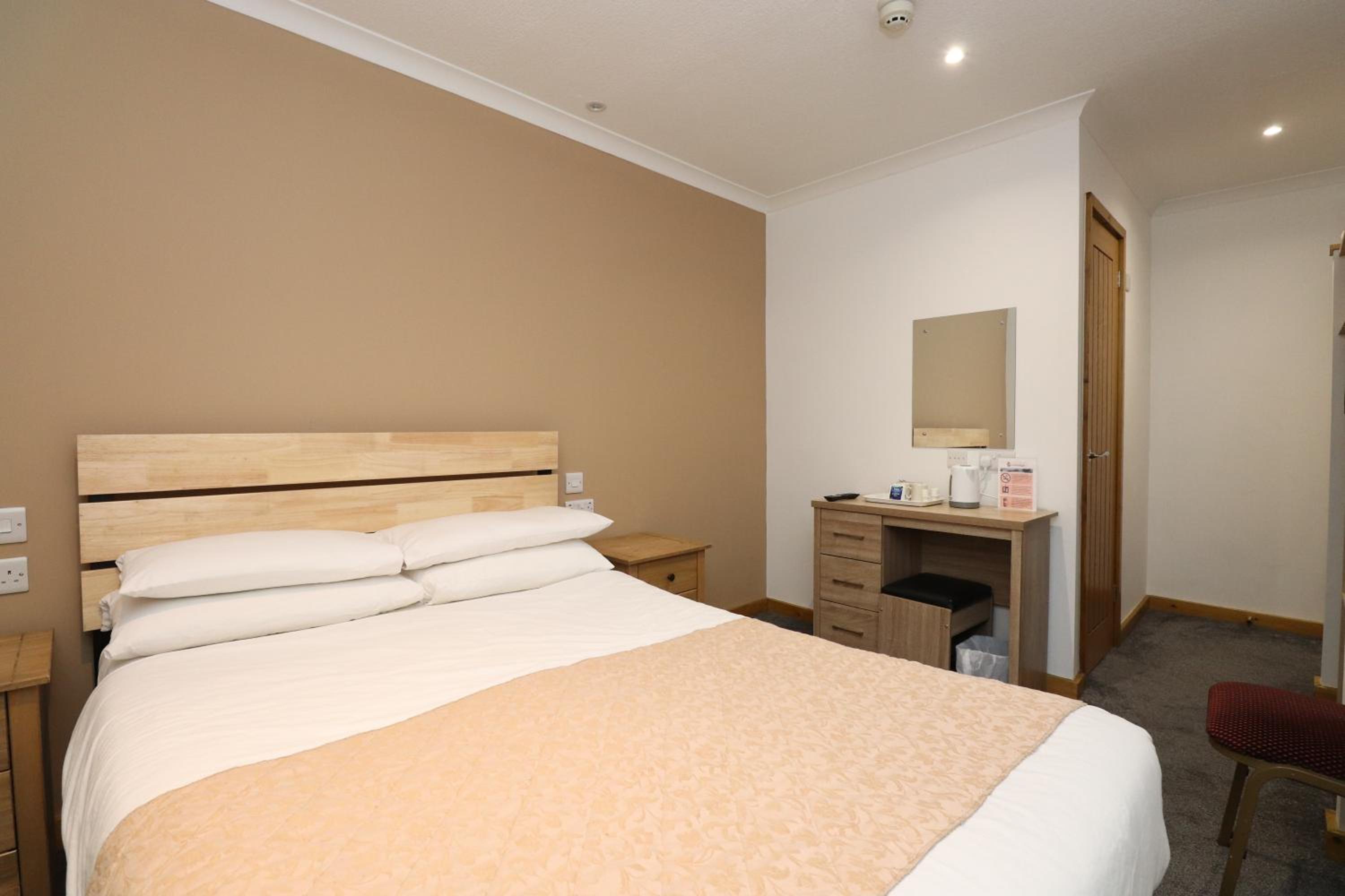 Double Room - Photo 1