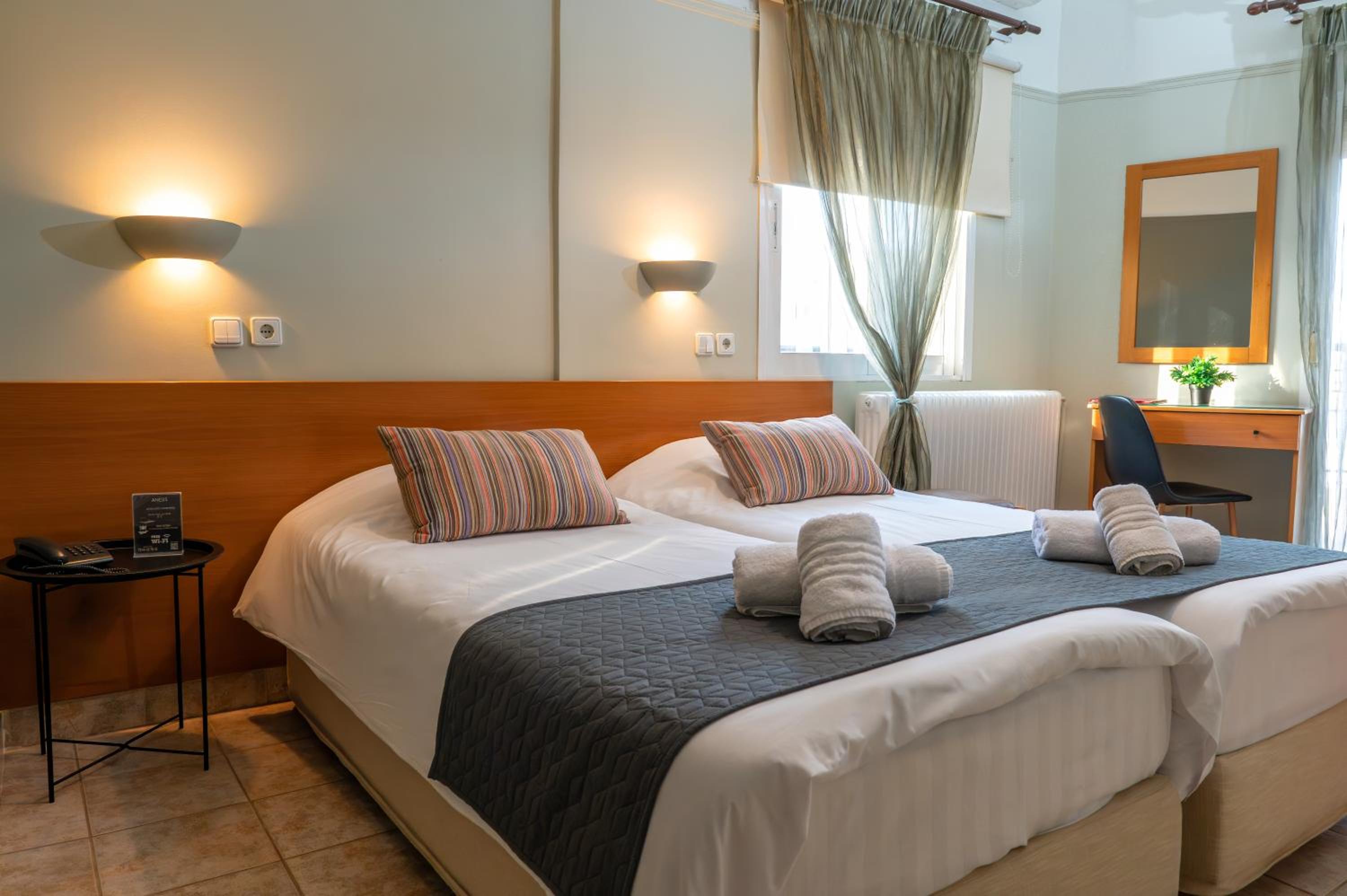 Double or Twin Room - Photo 3