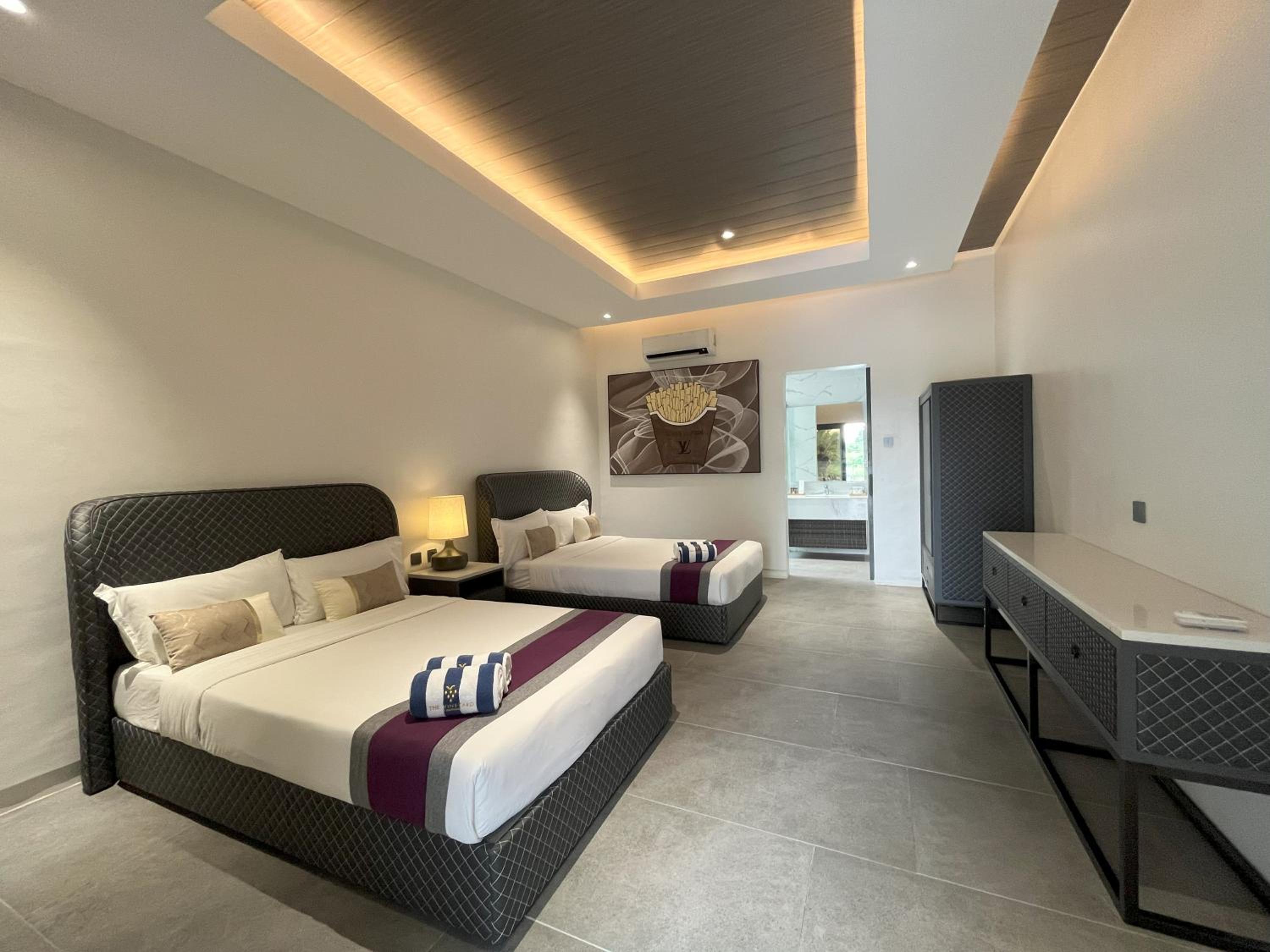 Superior Villa photo 1