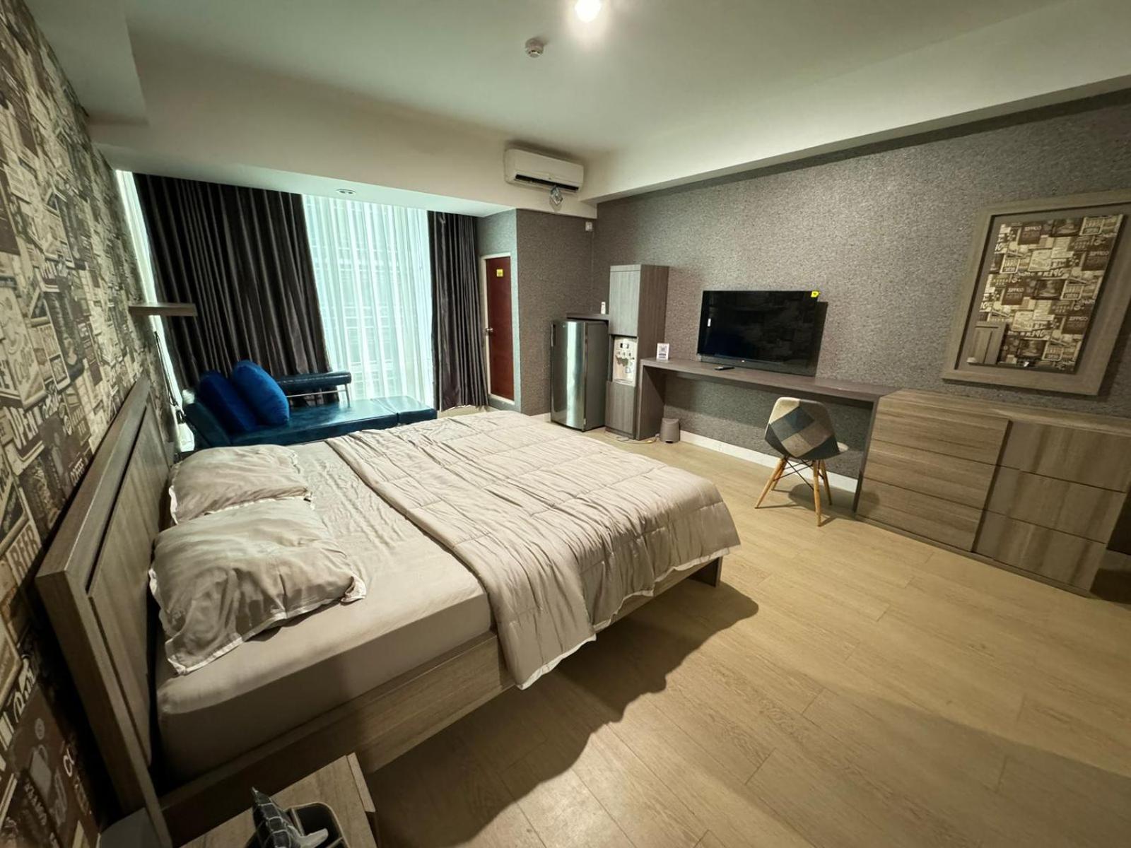 Studio Apartment photo 1