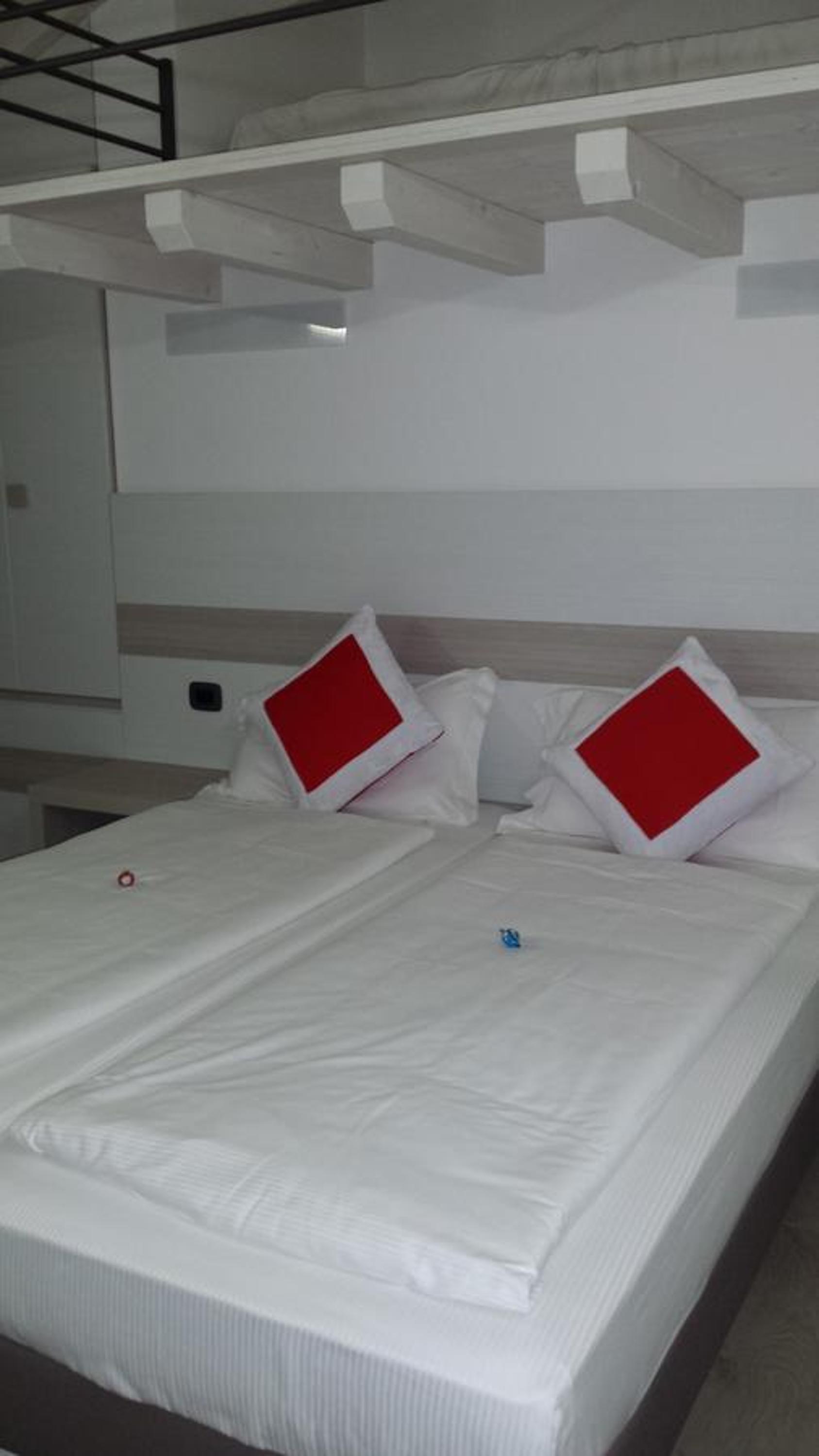 Double or Twin Room with Bathroom photo 3