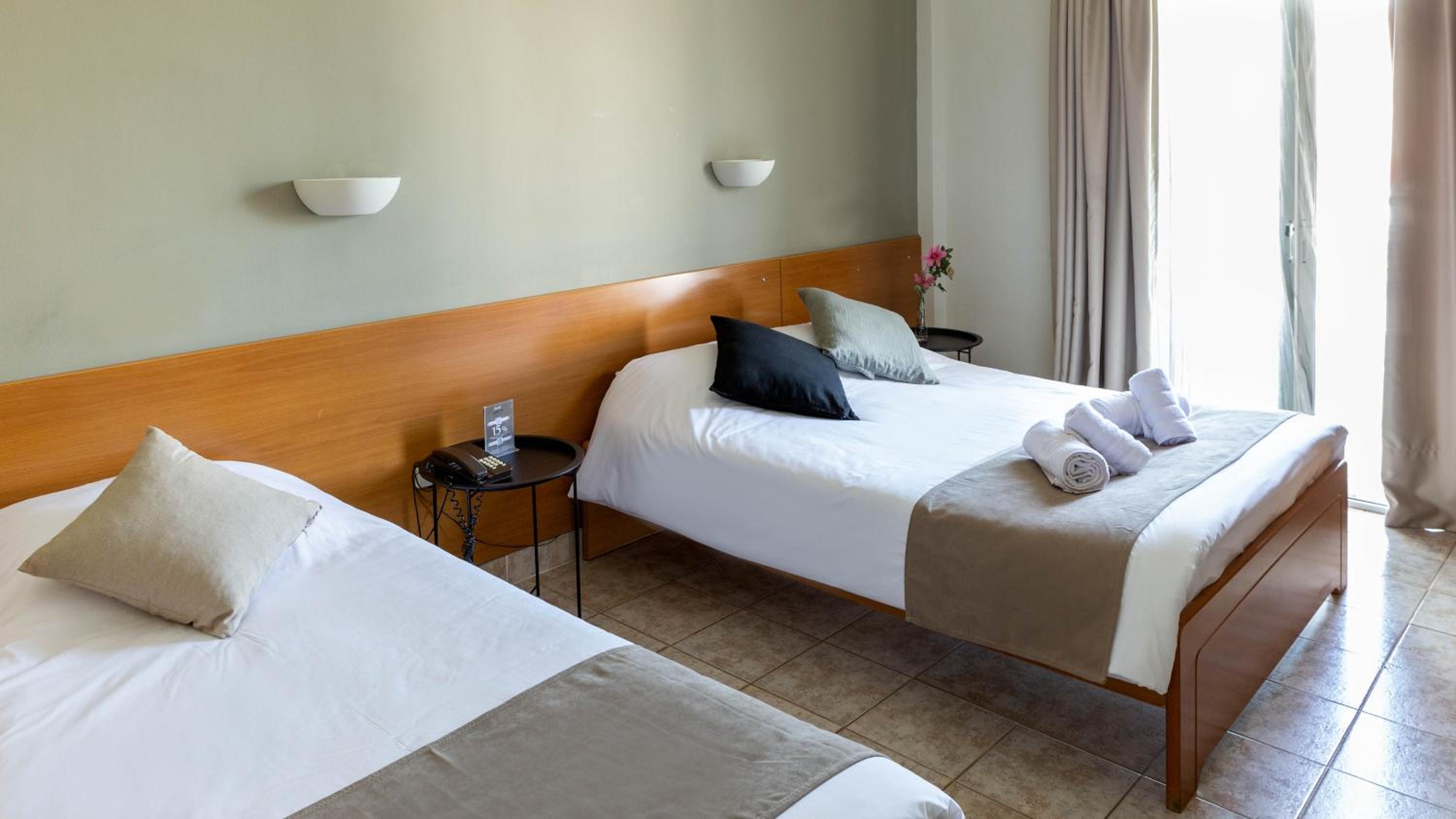 Triple Room - Photo 6