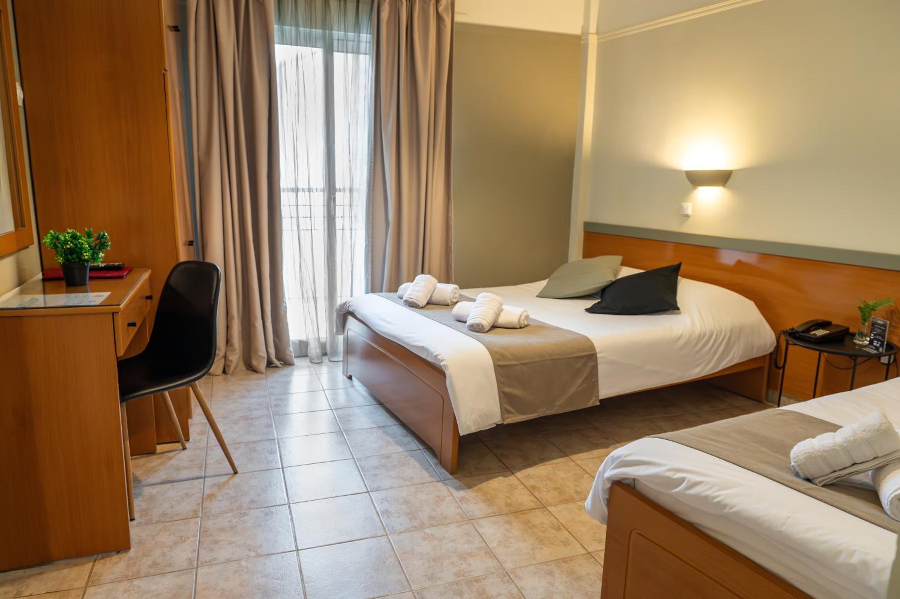 Triple Room - Photo 1