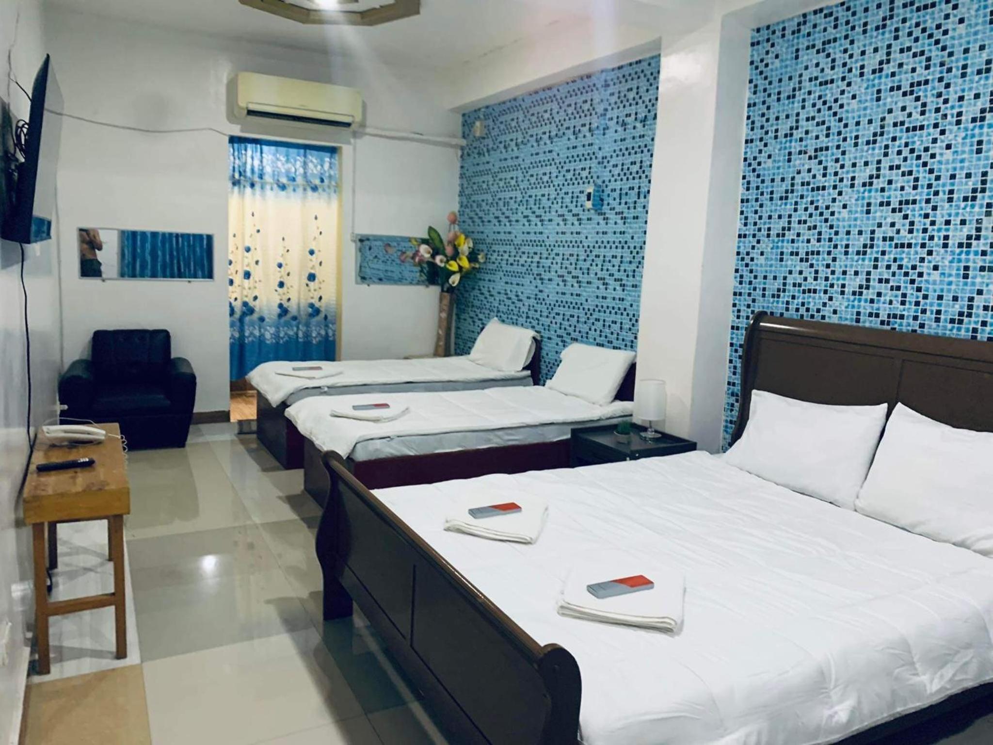 Deluxe Quadruple Room