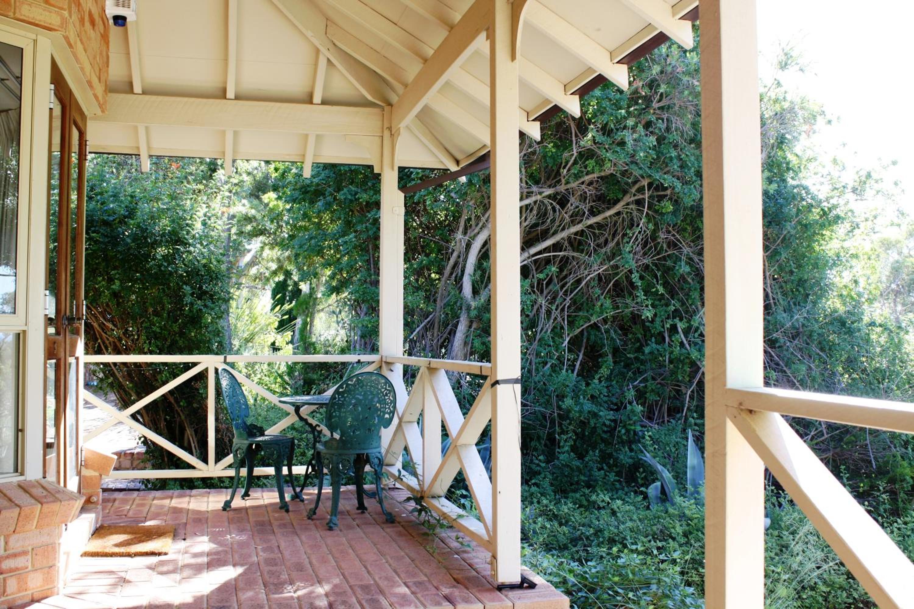 Queen Room With Balcony photo 2