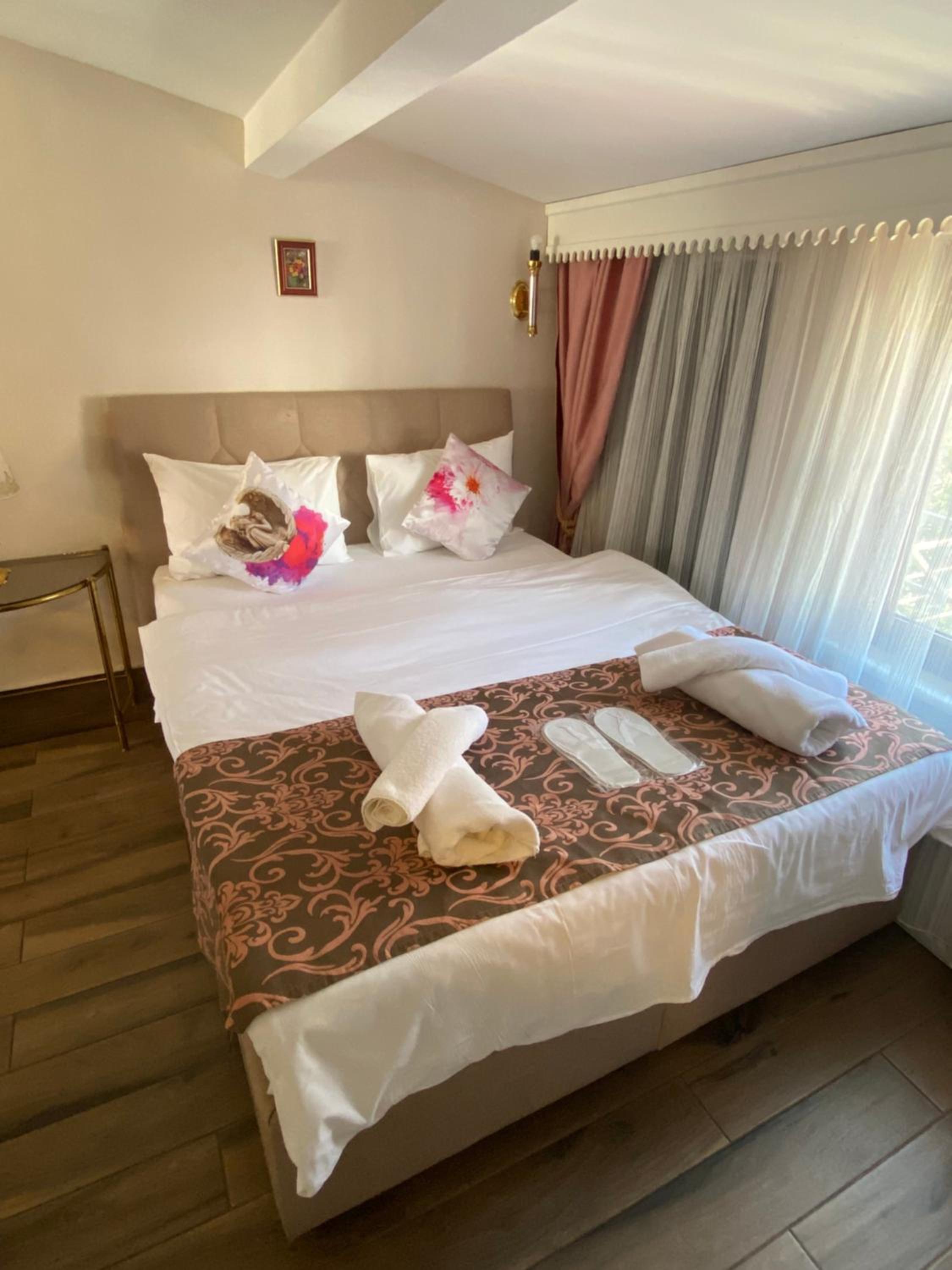Quadruple Room with Balcony photo 2
