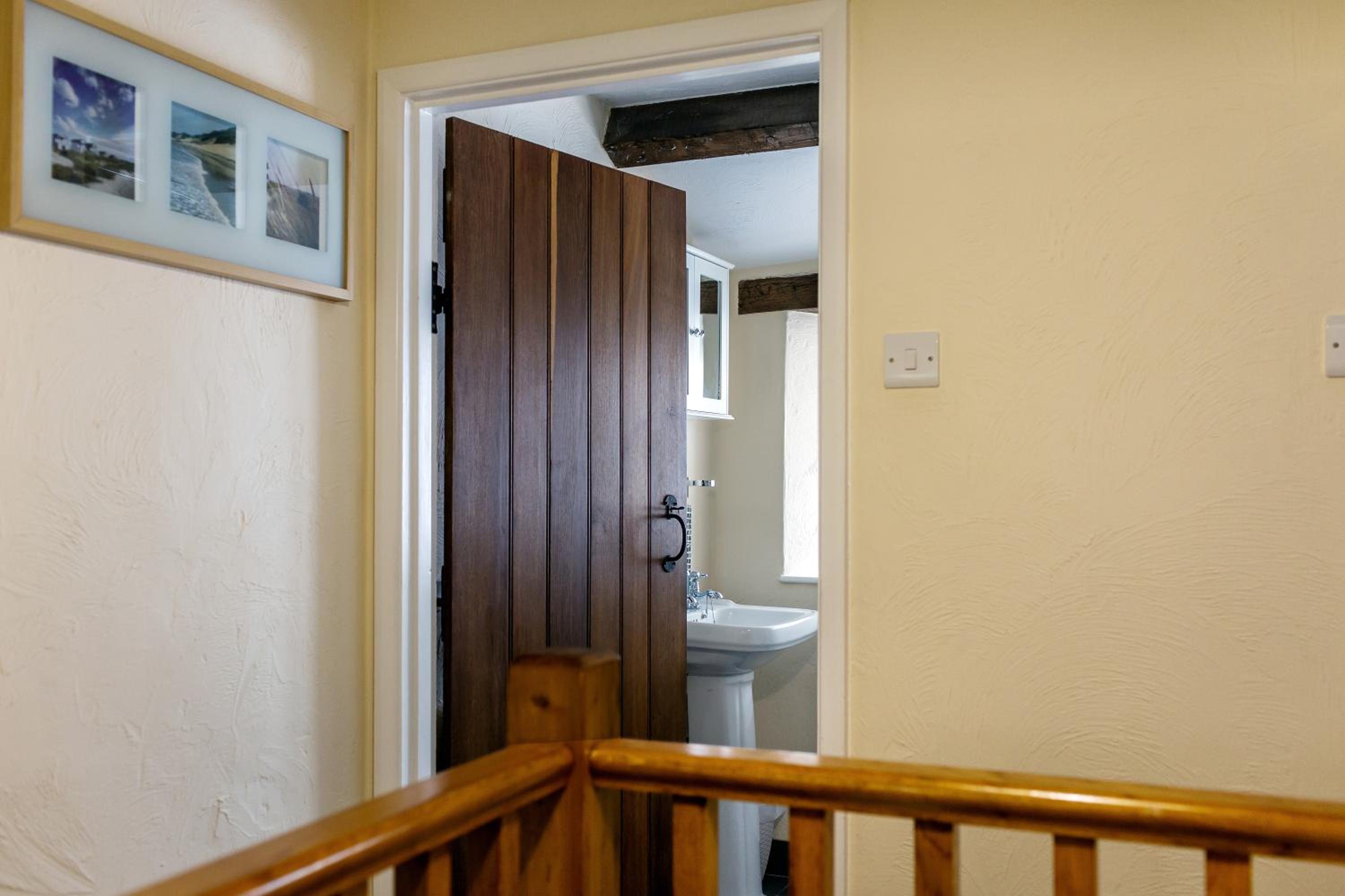 Two-Bedroom Cottage - Photo 11