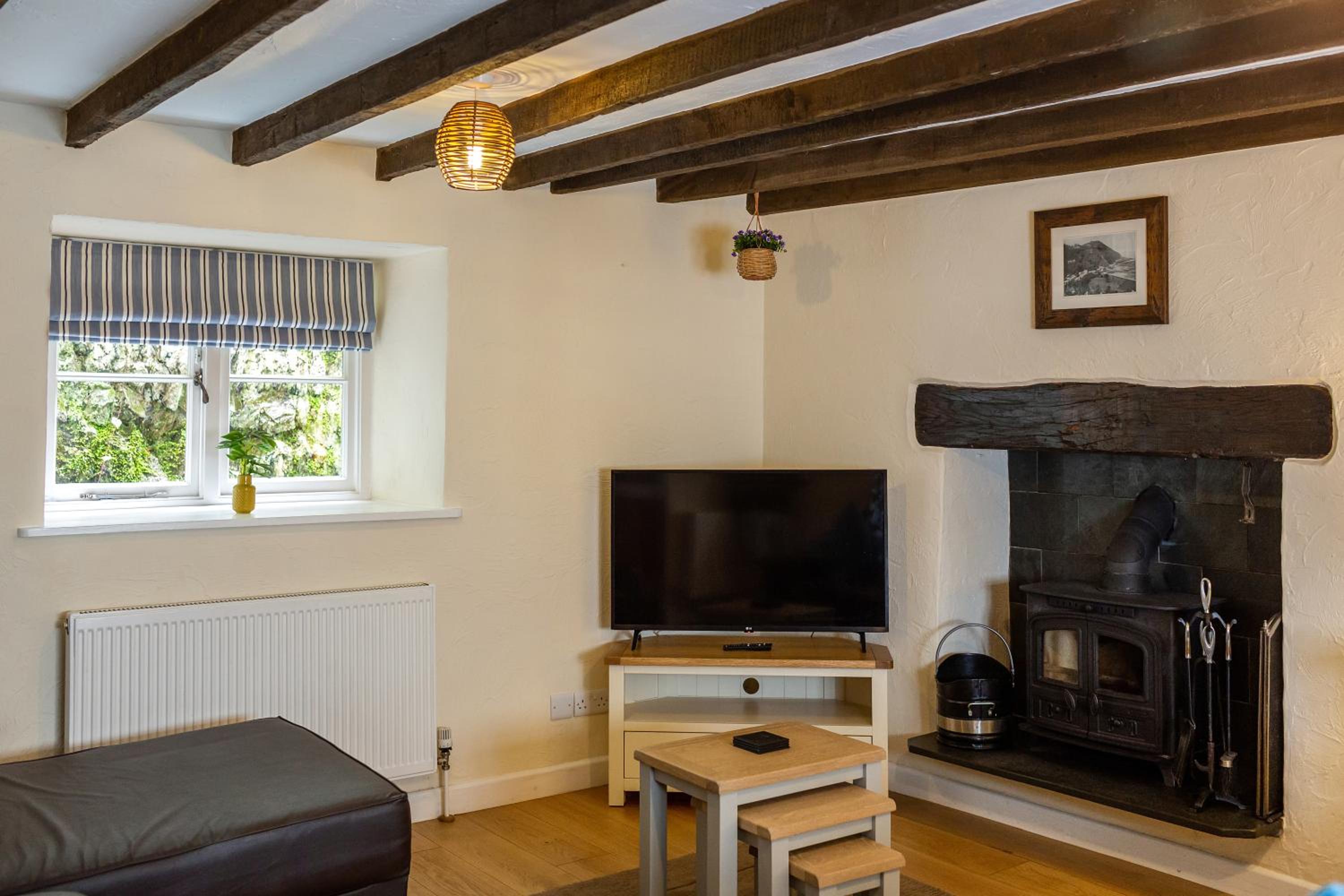 Two-Bedroom Cottage - Photo 12