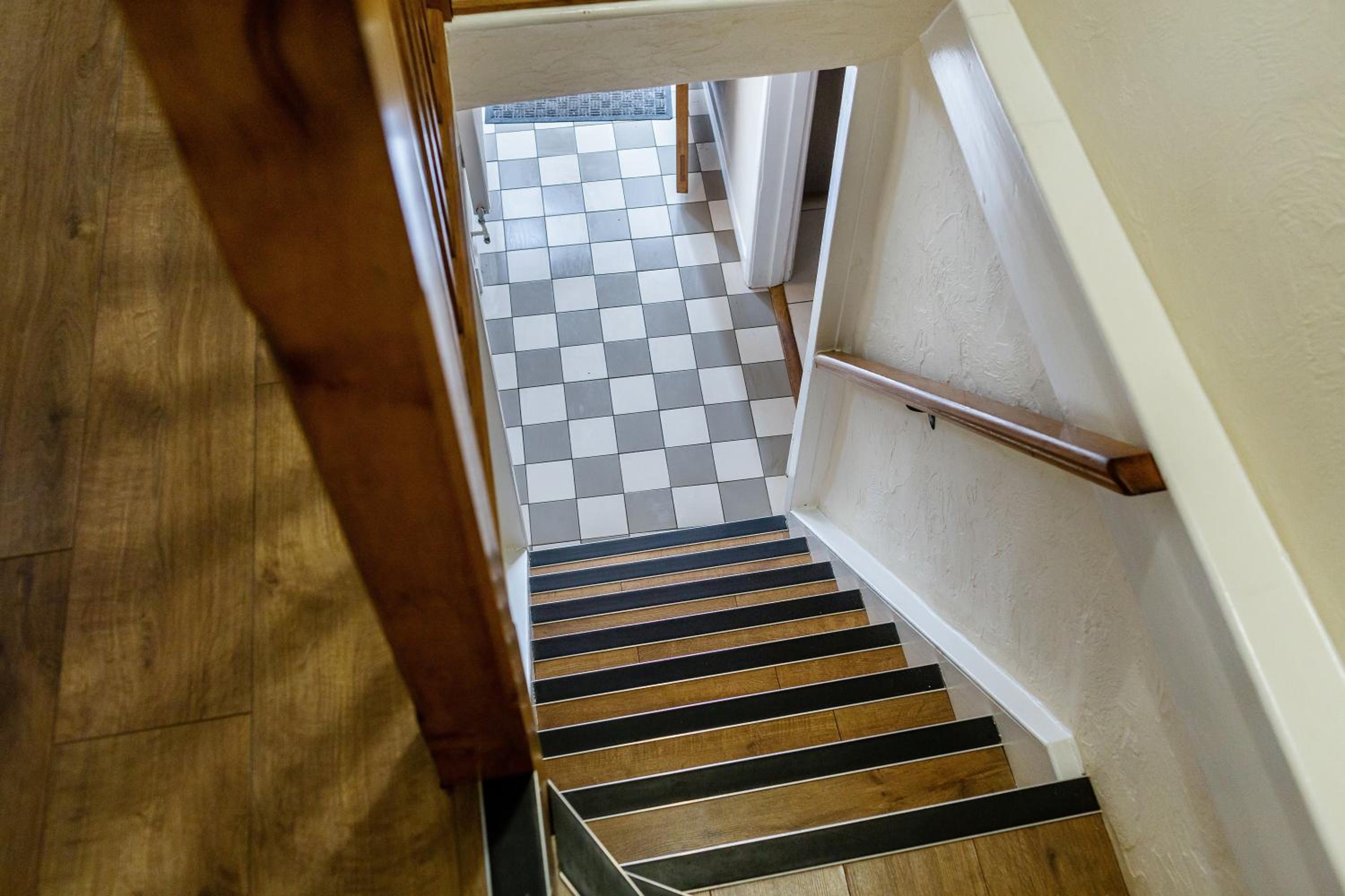 Two-Bedroom Cottage - Photo 16