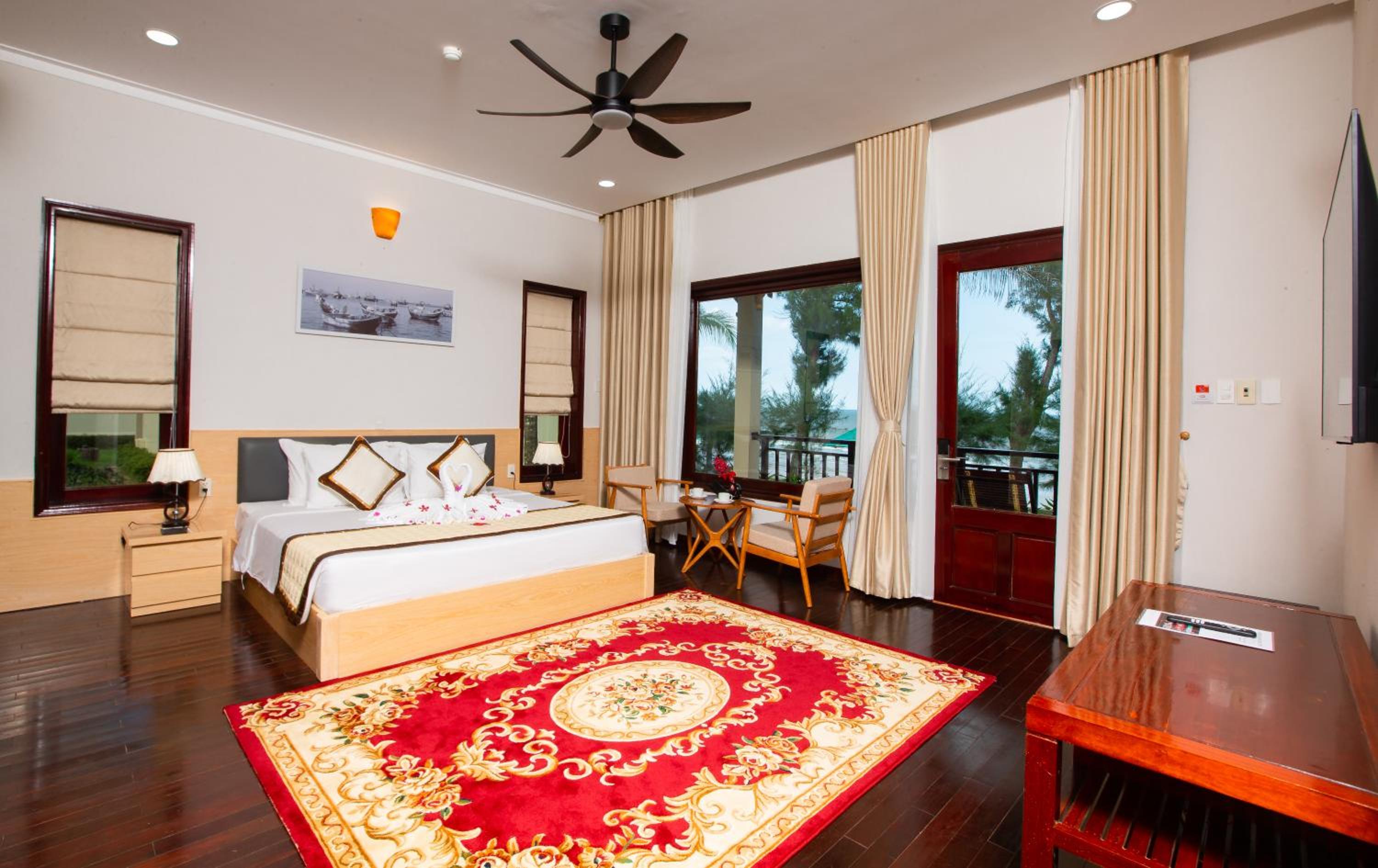 Villa - Beach Front - Photo 10