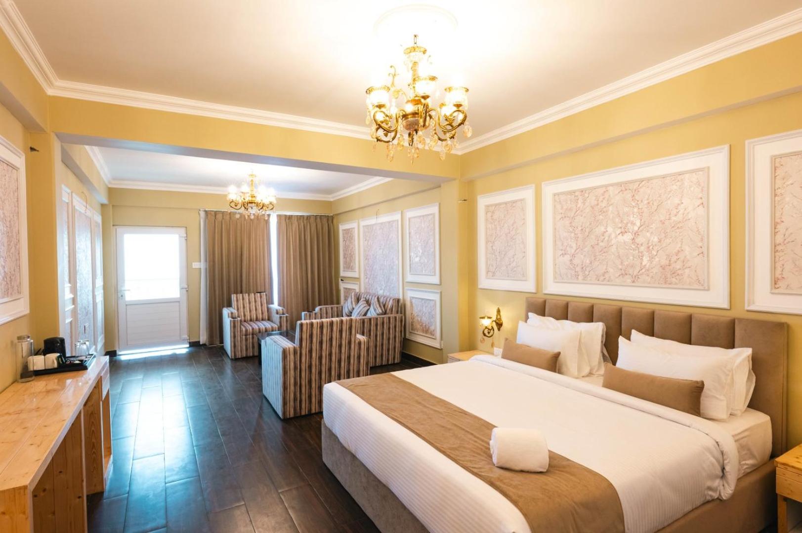 Deluxe Suite photo 1