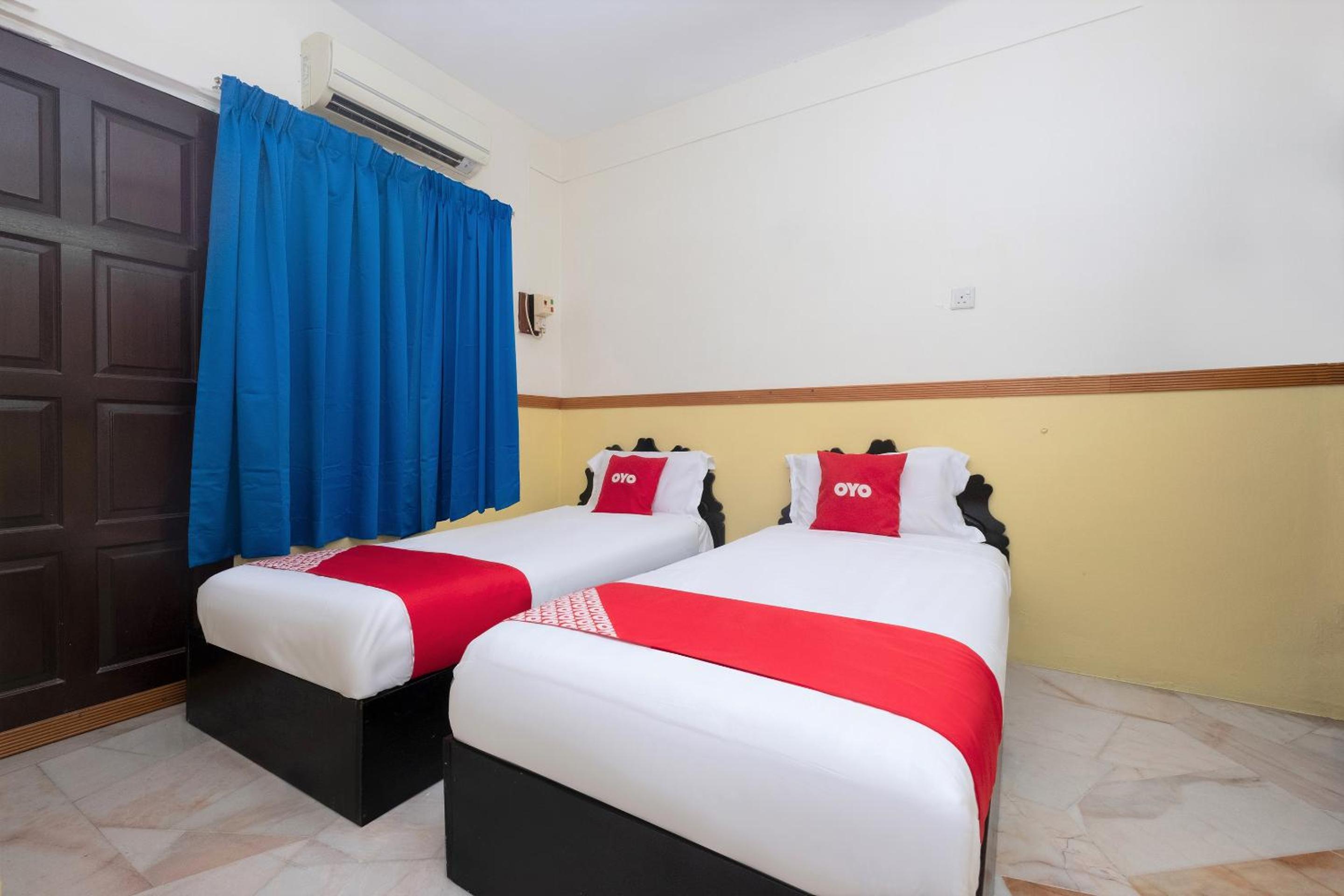 Deluxe Twin Room photo 3
