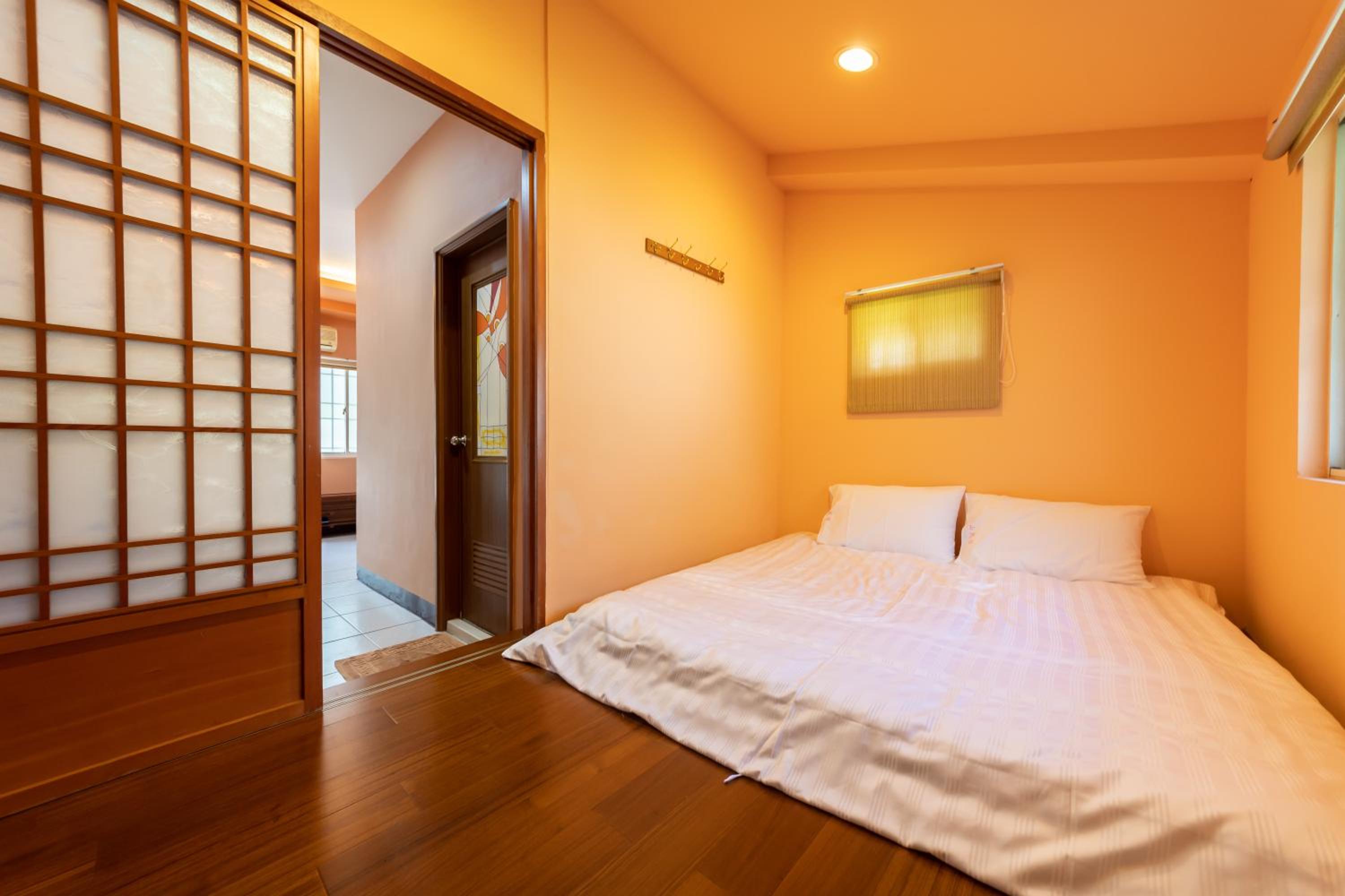 Large Double Room photo 2
