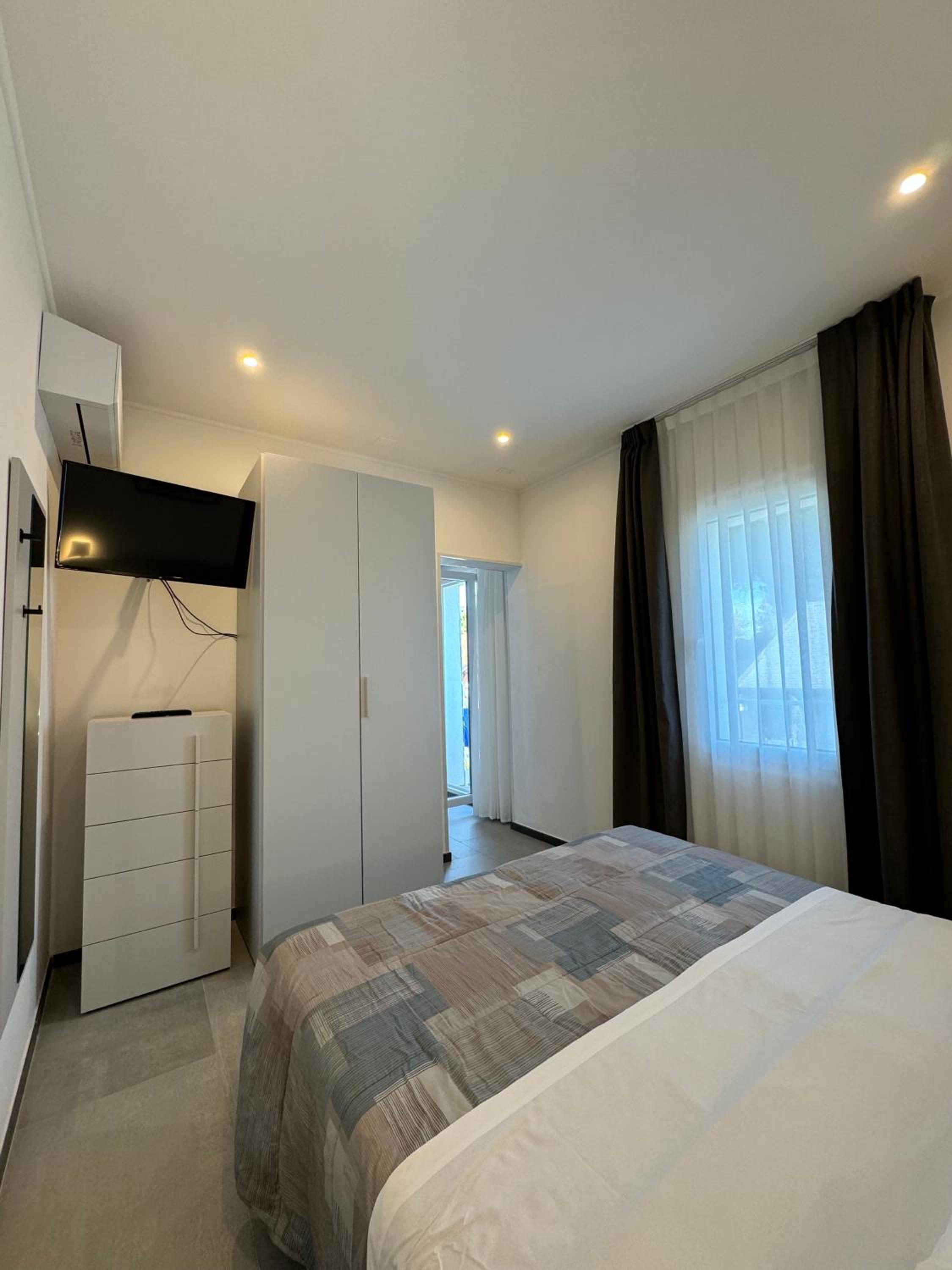 Two-Bedroom Standard Apartment photo 2