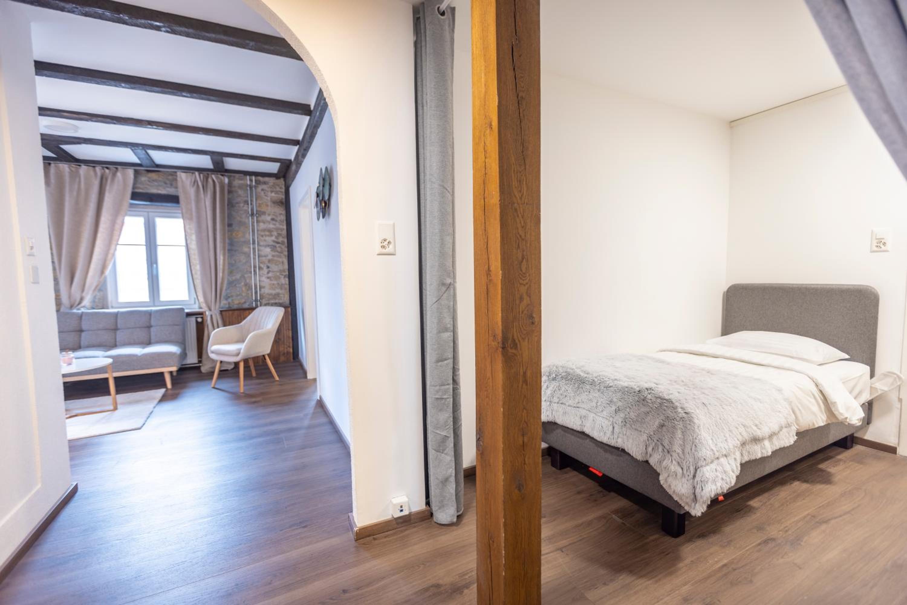 Two-Bedroom Deluxe Apartment - Photo 2