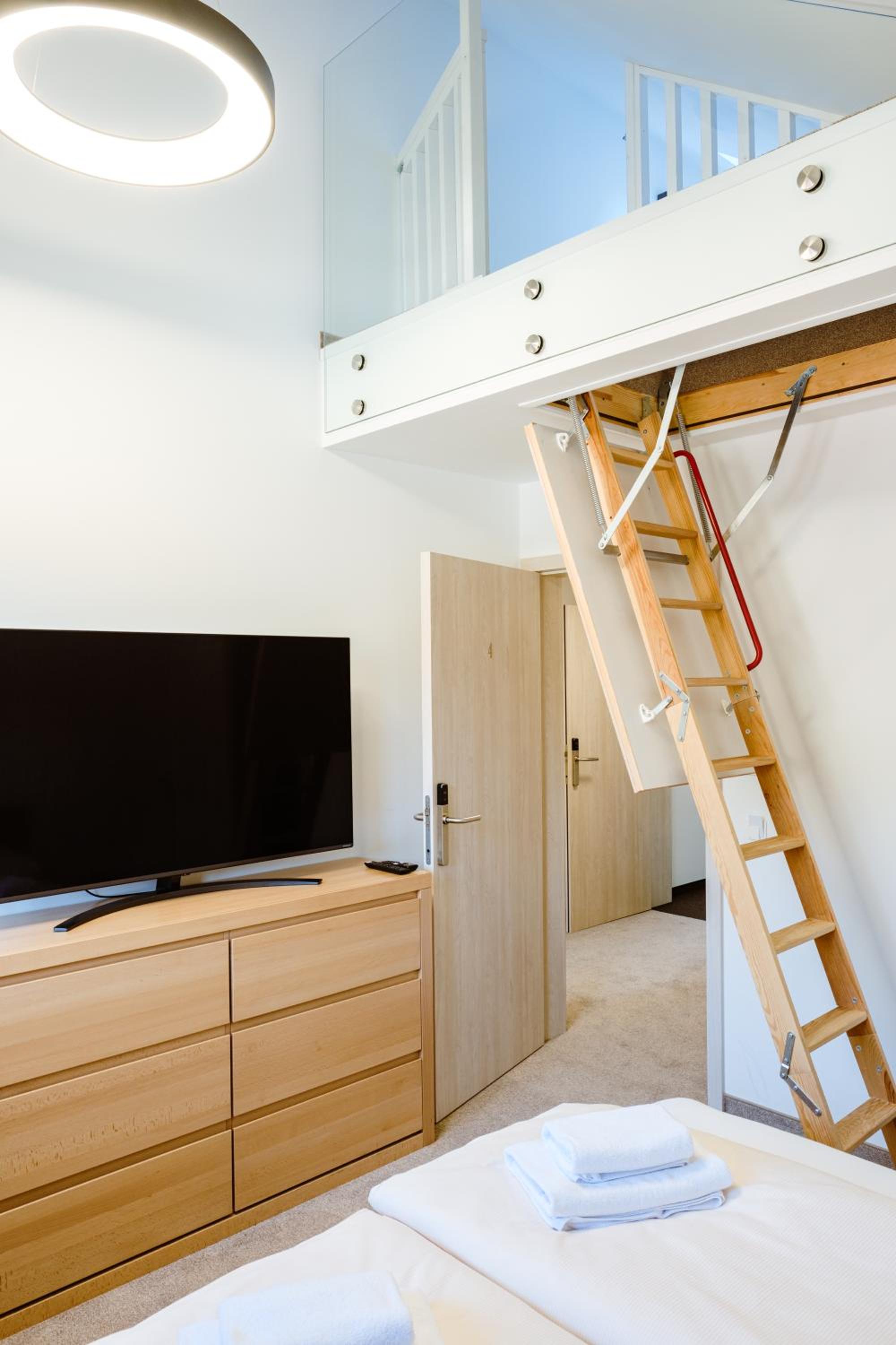 Double Room with Extra Bed photo 3