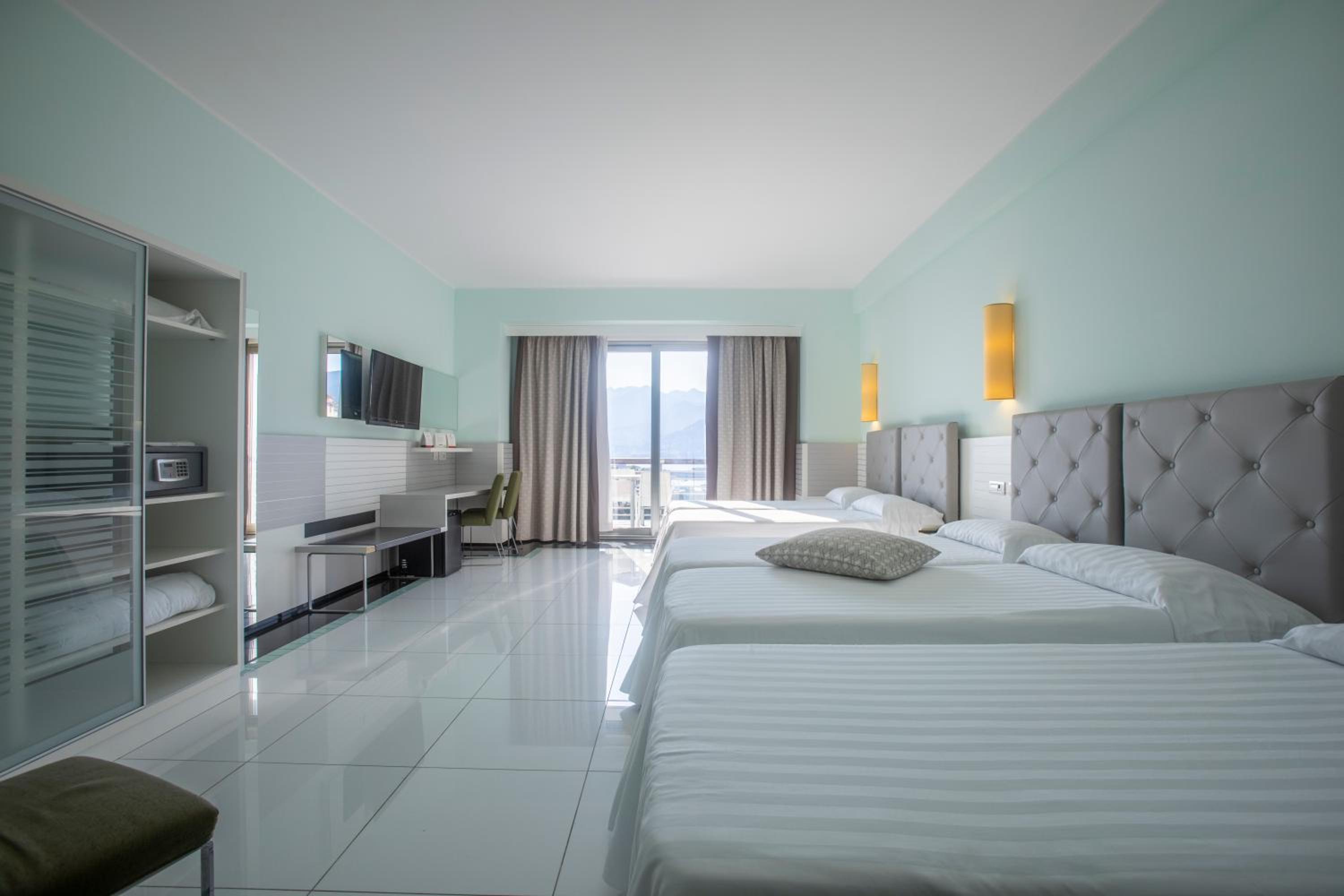 Superior Quadruple Room