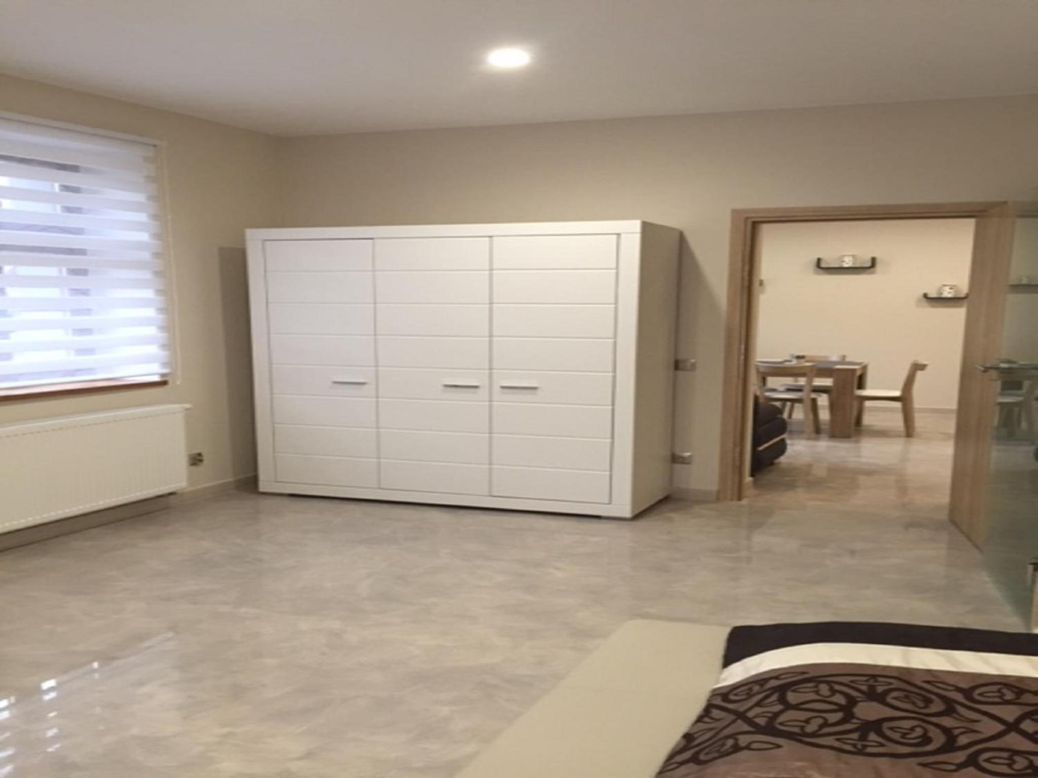 One-Bedroom Apartment photo 3