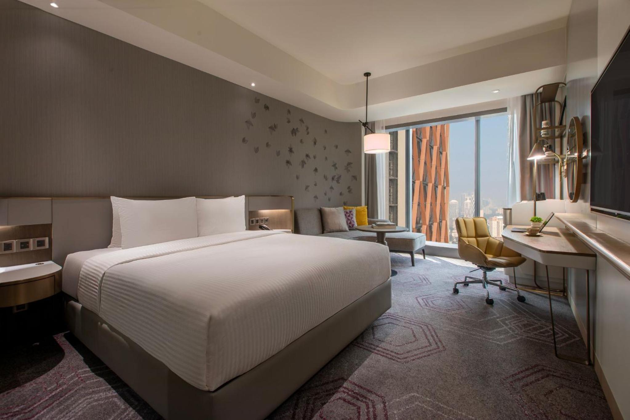 Standard King Room with Lounge Access Standard King Room with Lounge Access